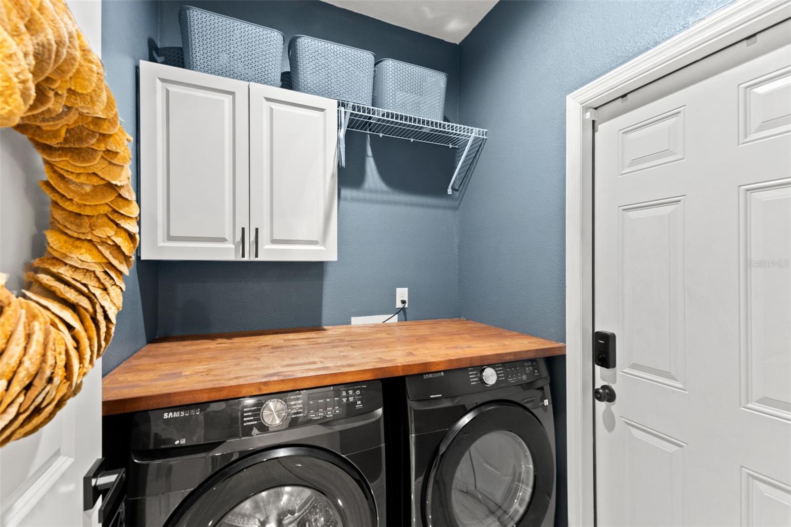 Listing photo id 23 for 1507 Hillside Drive