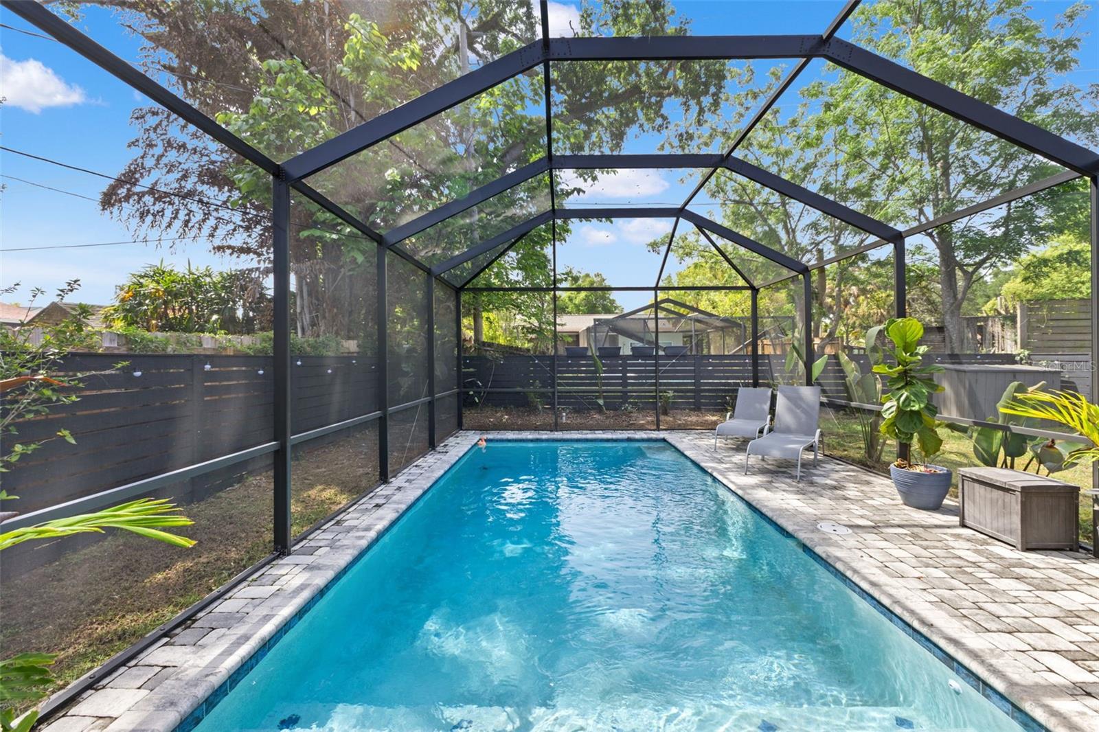 Listing photo id 30 for 1507 Hillside Drive