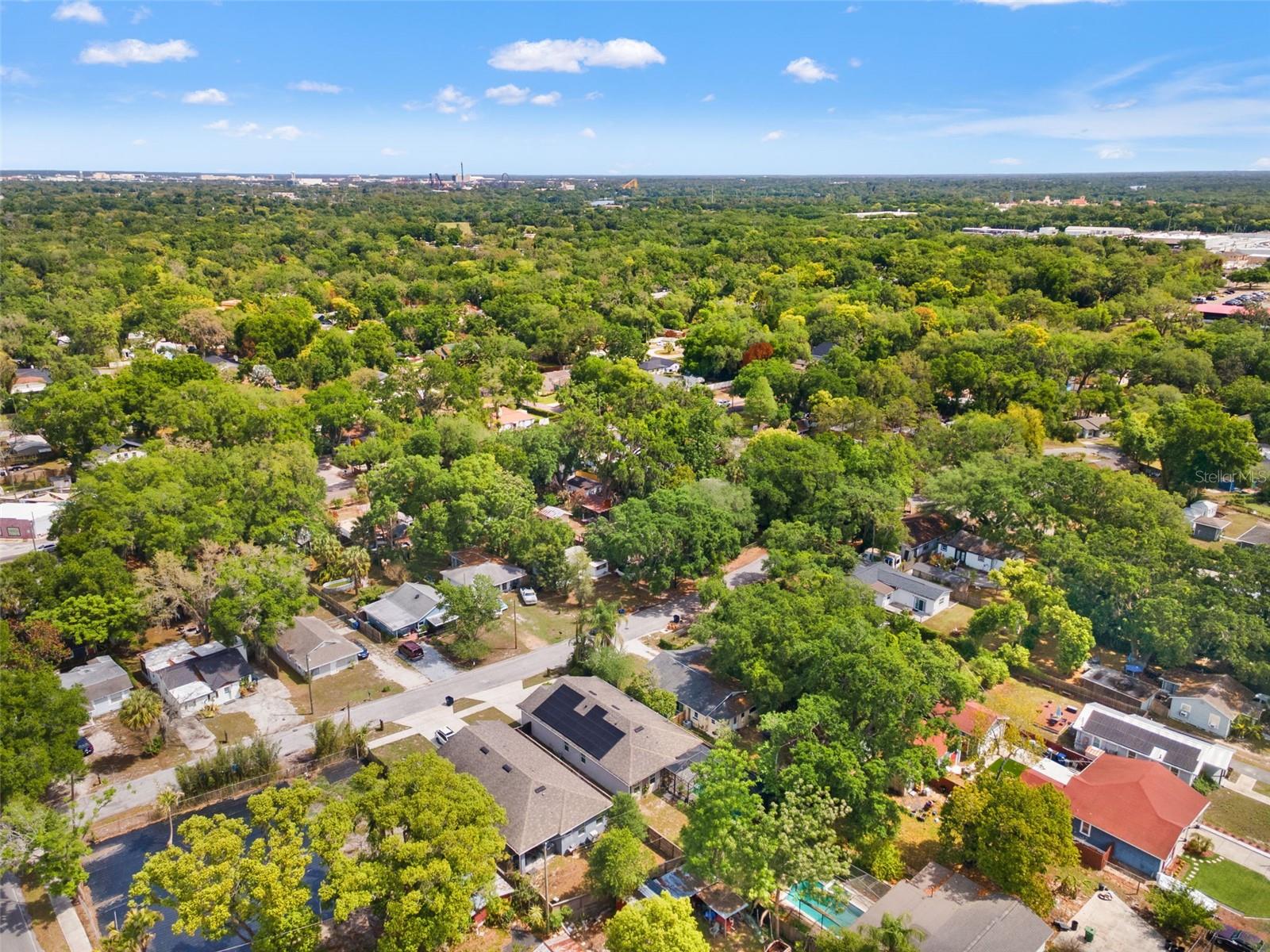 Listing photo id 35 for 1507 Hillside Drive