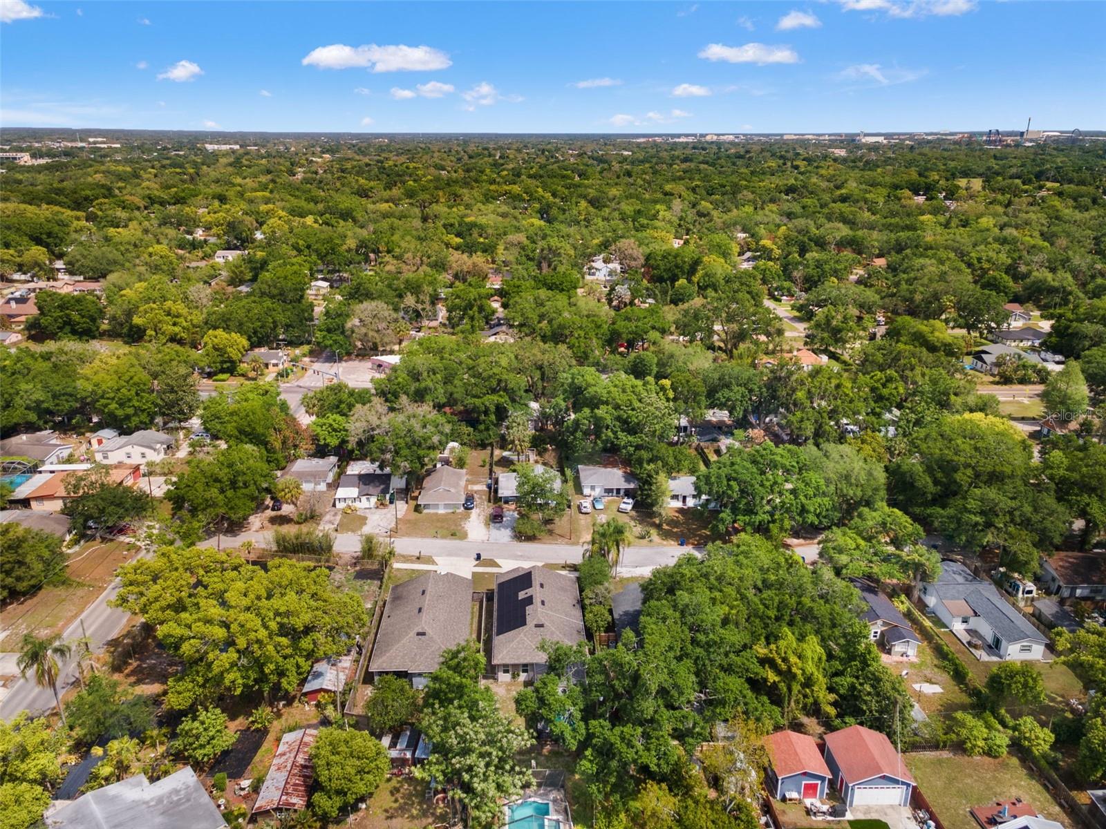 Listing photo id 36 for 1507 Hillside Drive