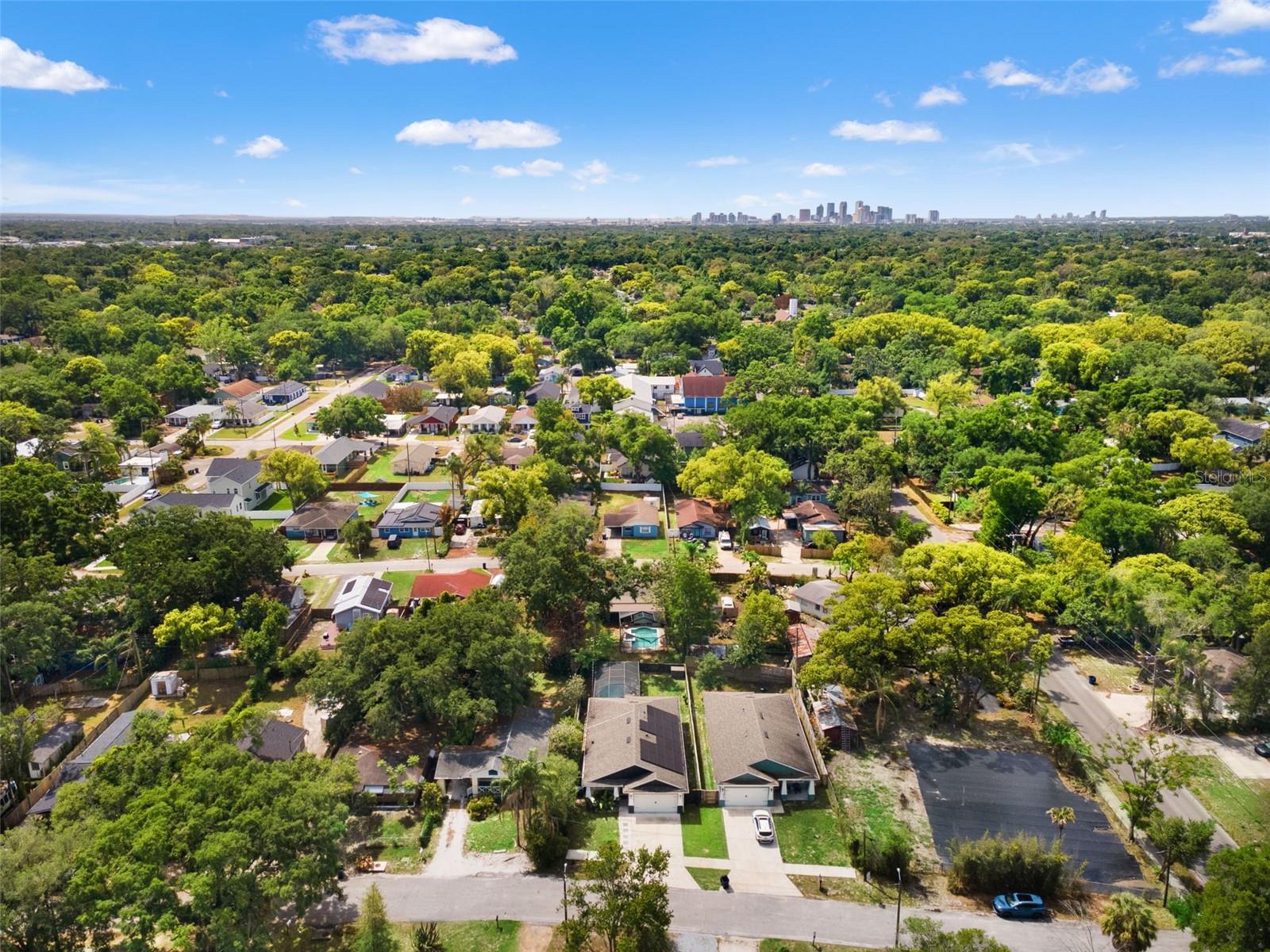 Listing photo id 40 for 1507 Hillside Drive