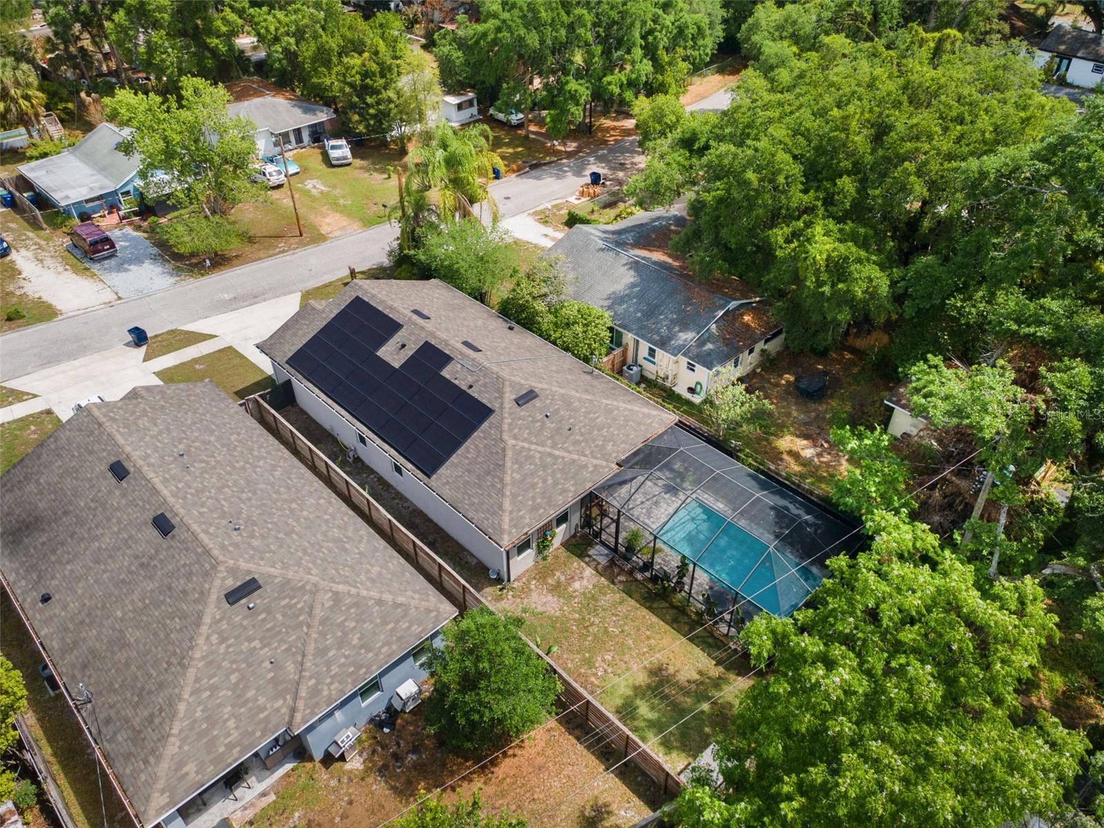 Listing photo id 47 for 1507 Hillside Drive