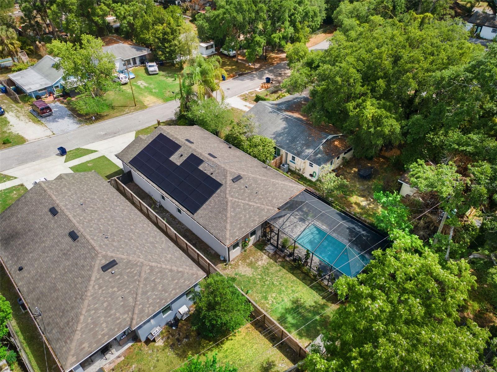 Listing photo id 48 for 1507 Hillside Drive