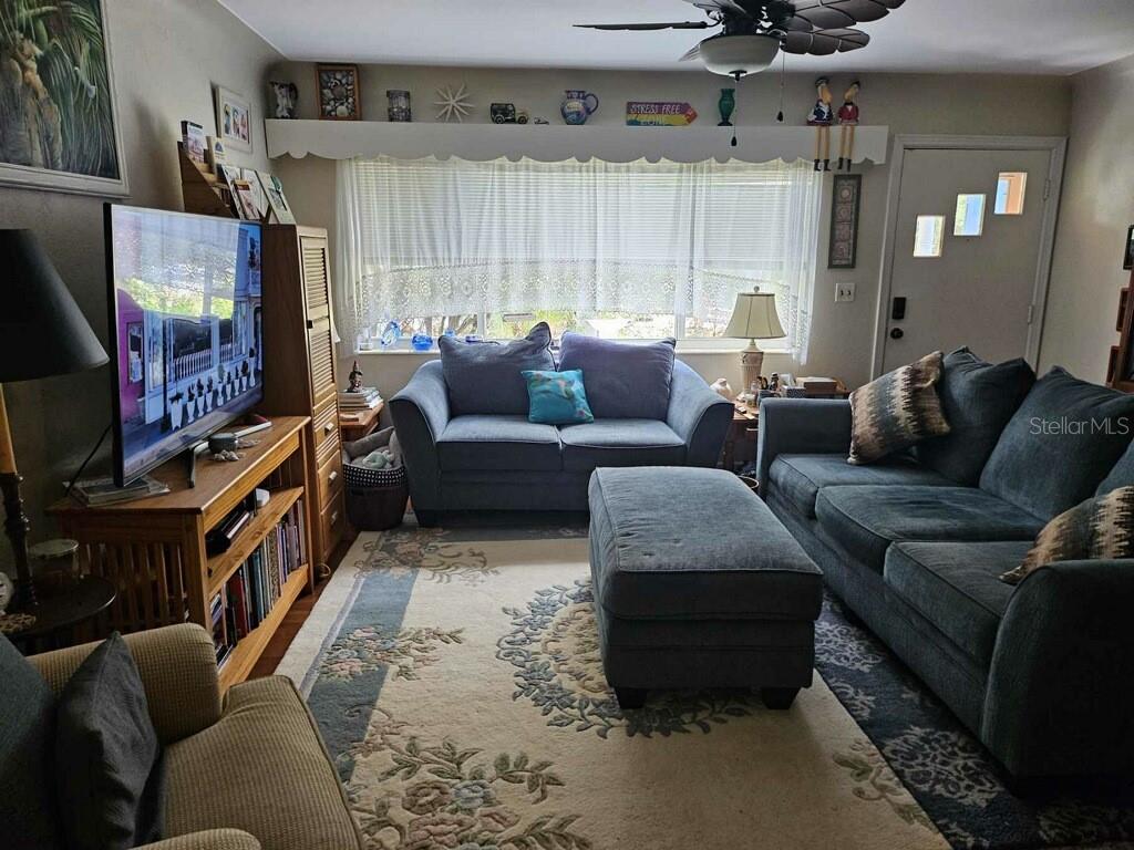 Image 2 of 11 For 2609 47th Street S