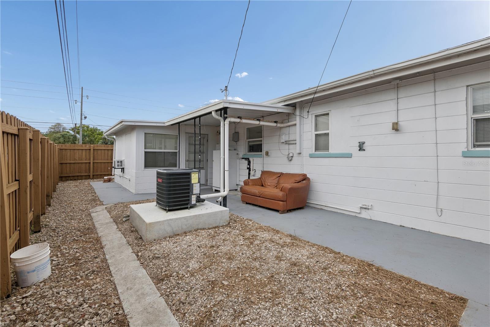 Image 14 of 15 For 10610 98th Terrace