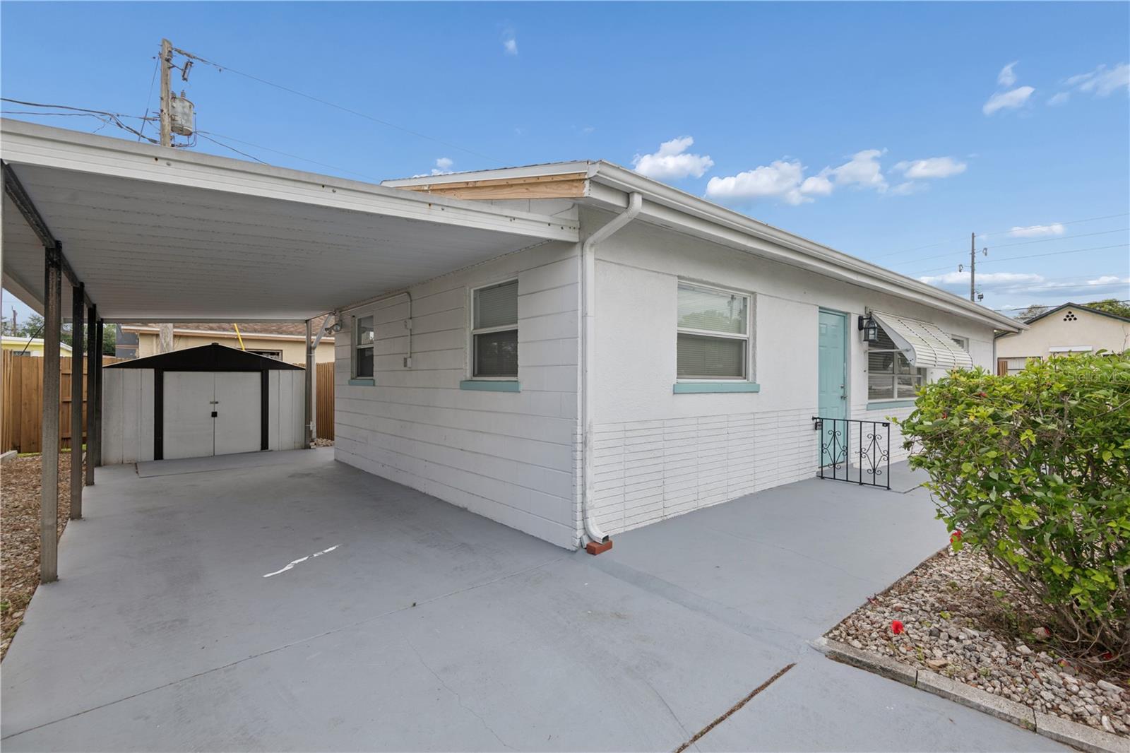 Image 2 of 15 For 10610 98th Terrace