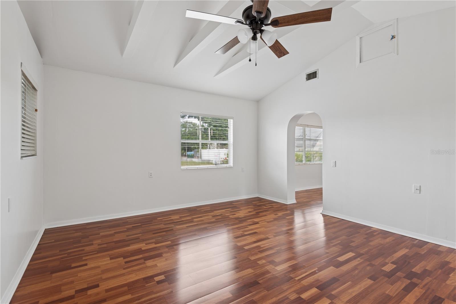 Image 8 of 15 For 10610 98th Terrace