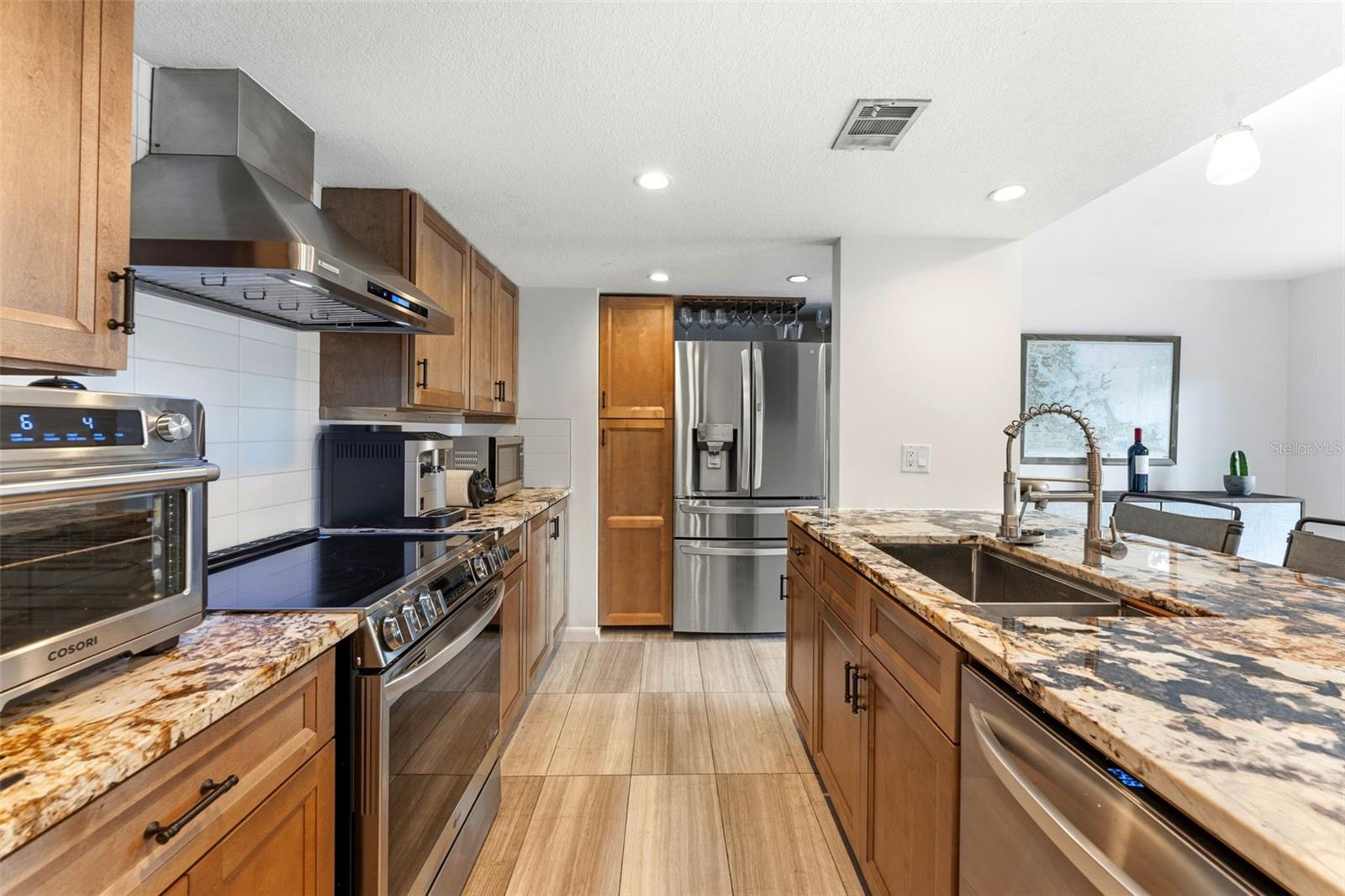 Image 13 of 46 For 105 Davis Boulevard B