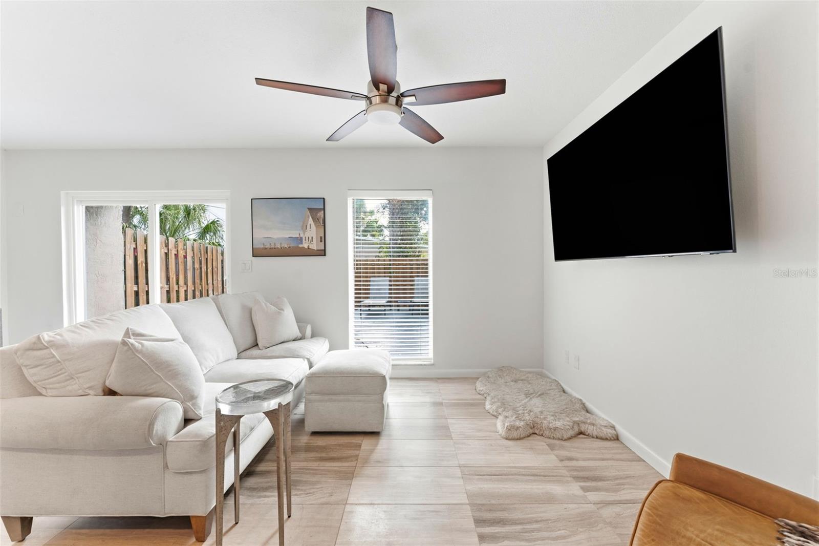 Image 18 of 46 For 105 Davis Boulevard B