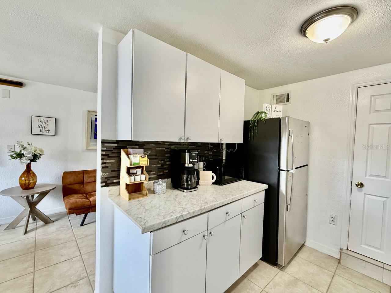 Image 6 of 16 For 2575 Himes Avenue A