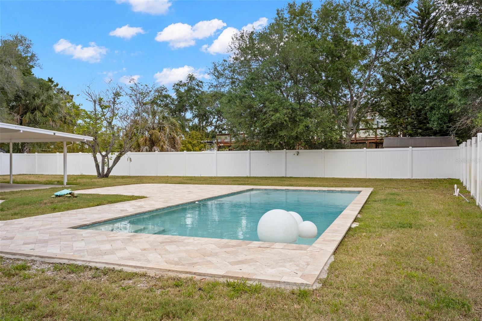 Image 18 of 39 For 125 Carlyle Drive