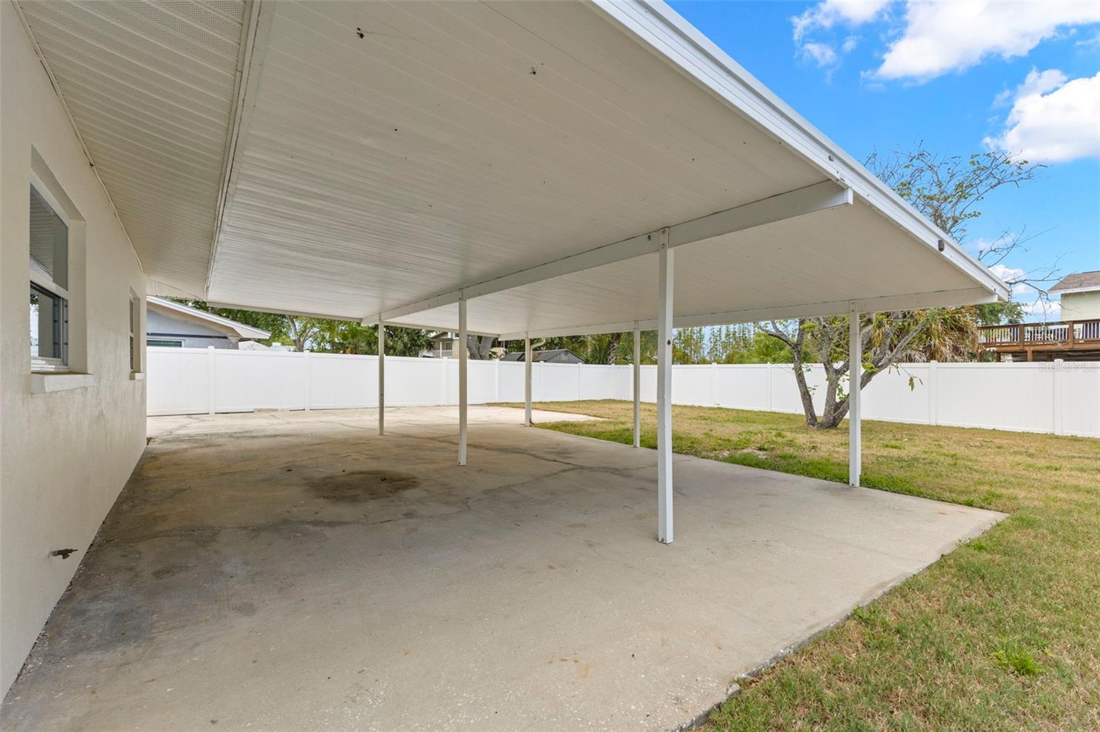 Image 22 of 39 For 125 Carlyle Drive