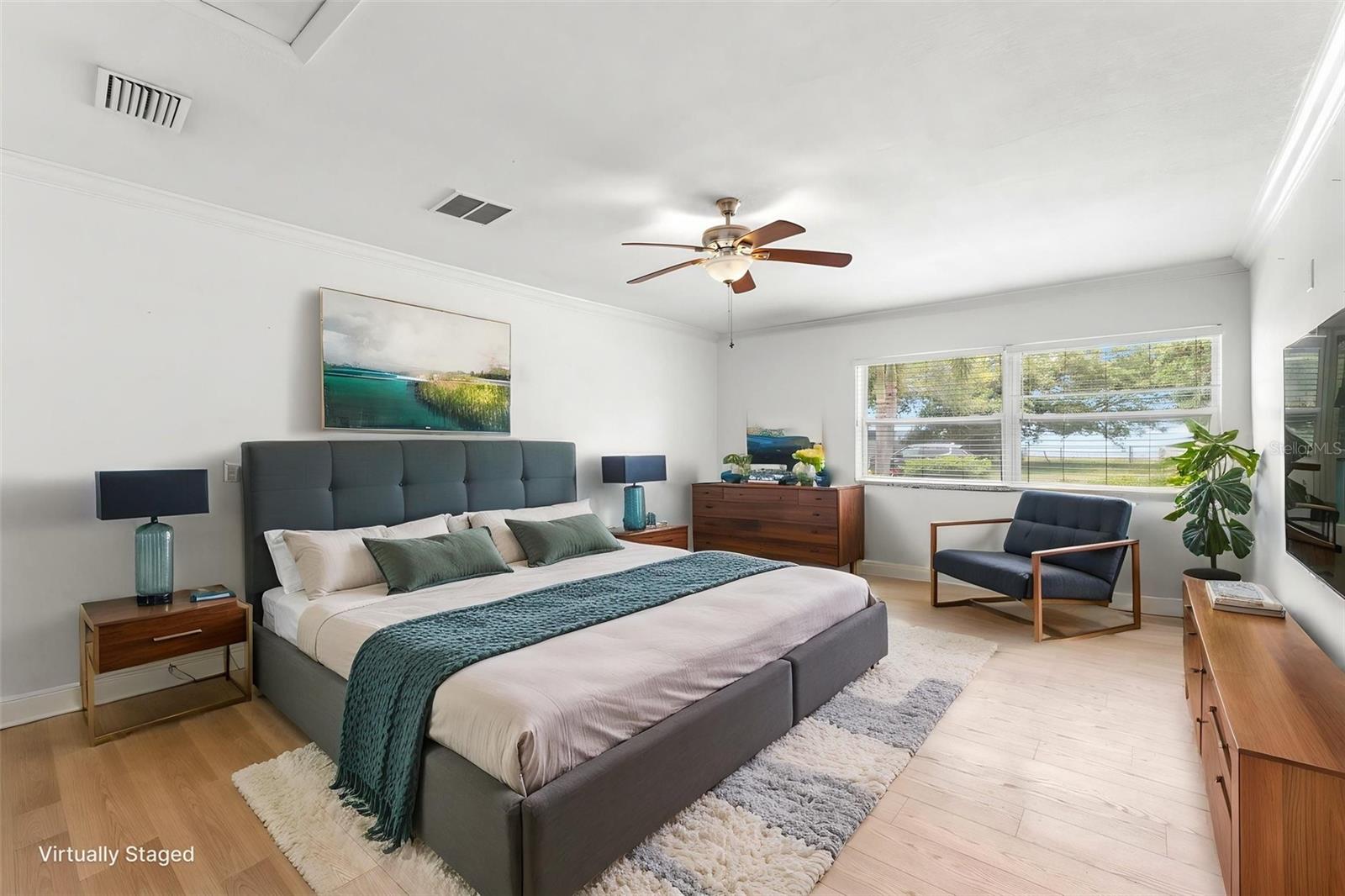 Image 23 of 39 For 125 Carlyle Drive