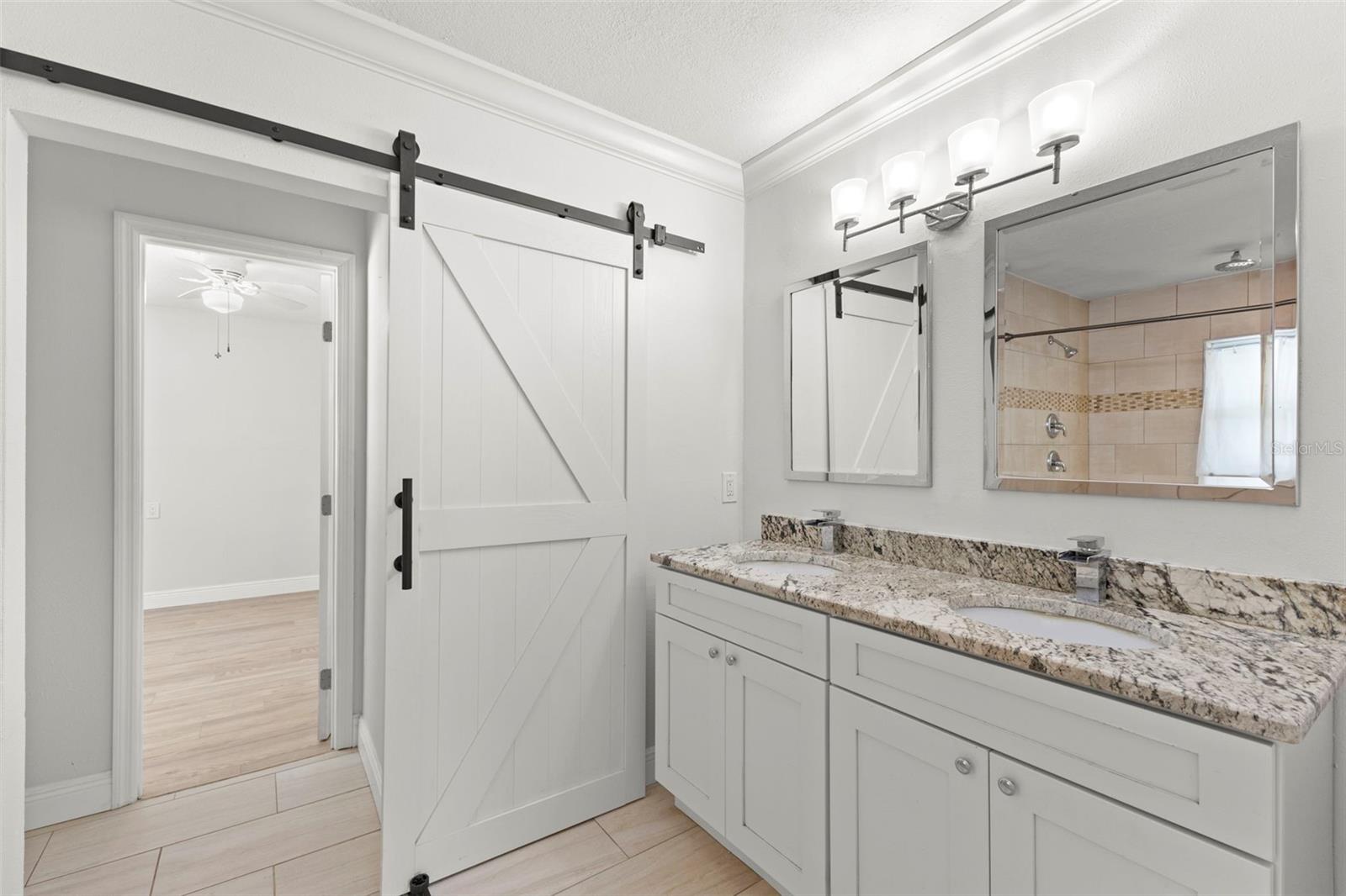 Image 28 of 39 For 125 Carlyle Drive