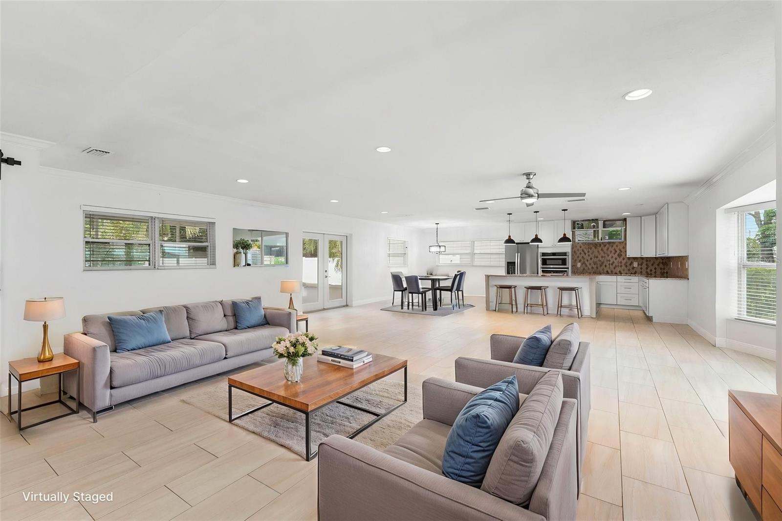 Image 4 of 39 For 125 Carlyle Drive