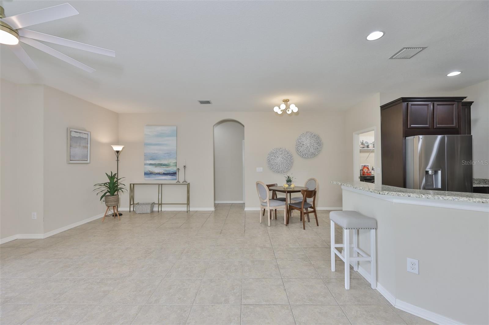 Listing photo id 25 for 7116 Harvest Glen Lane