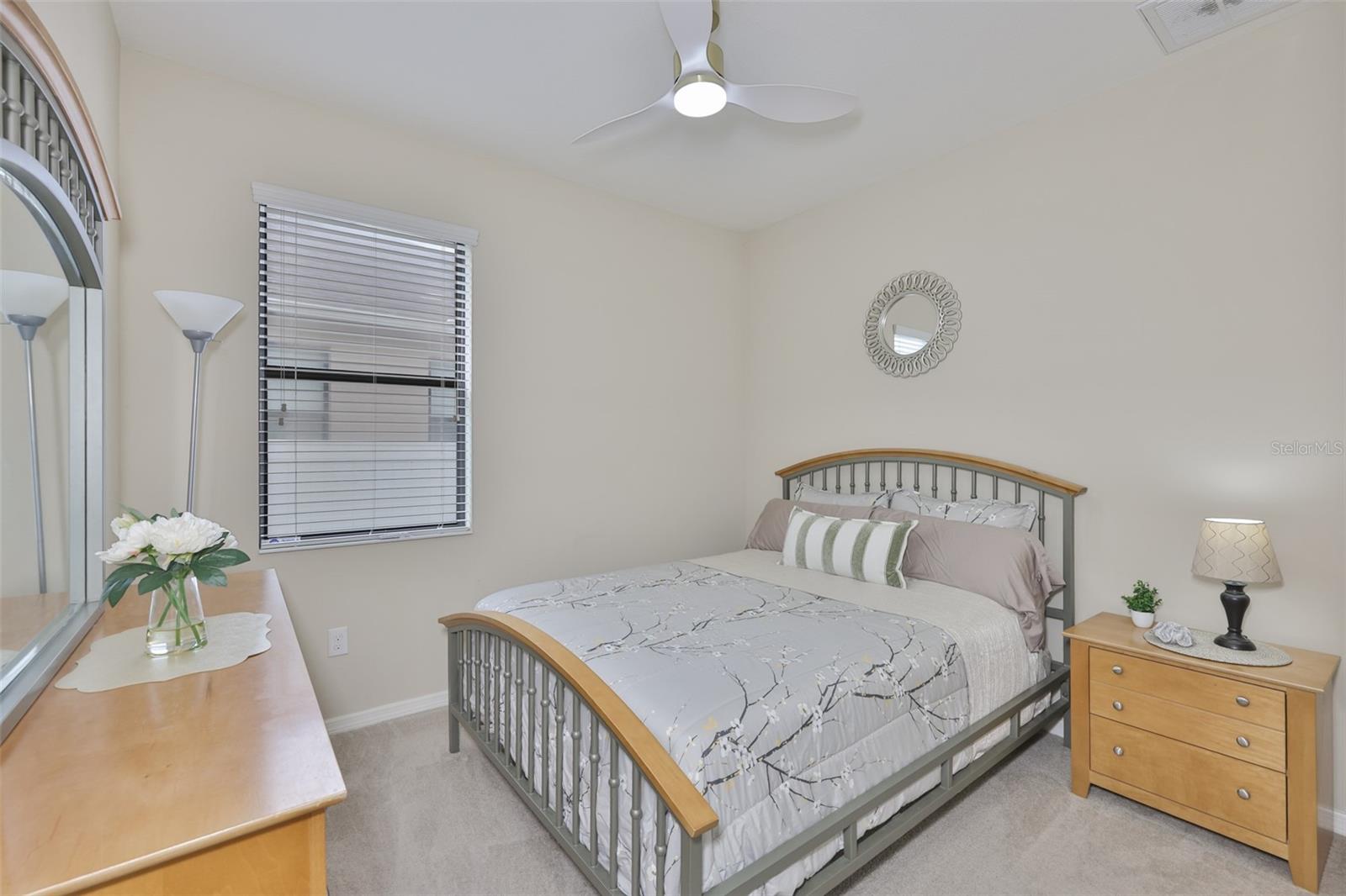 Listing photo id 31 for 7116 Harvest Glen Lane