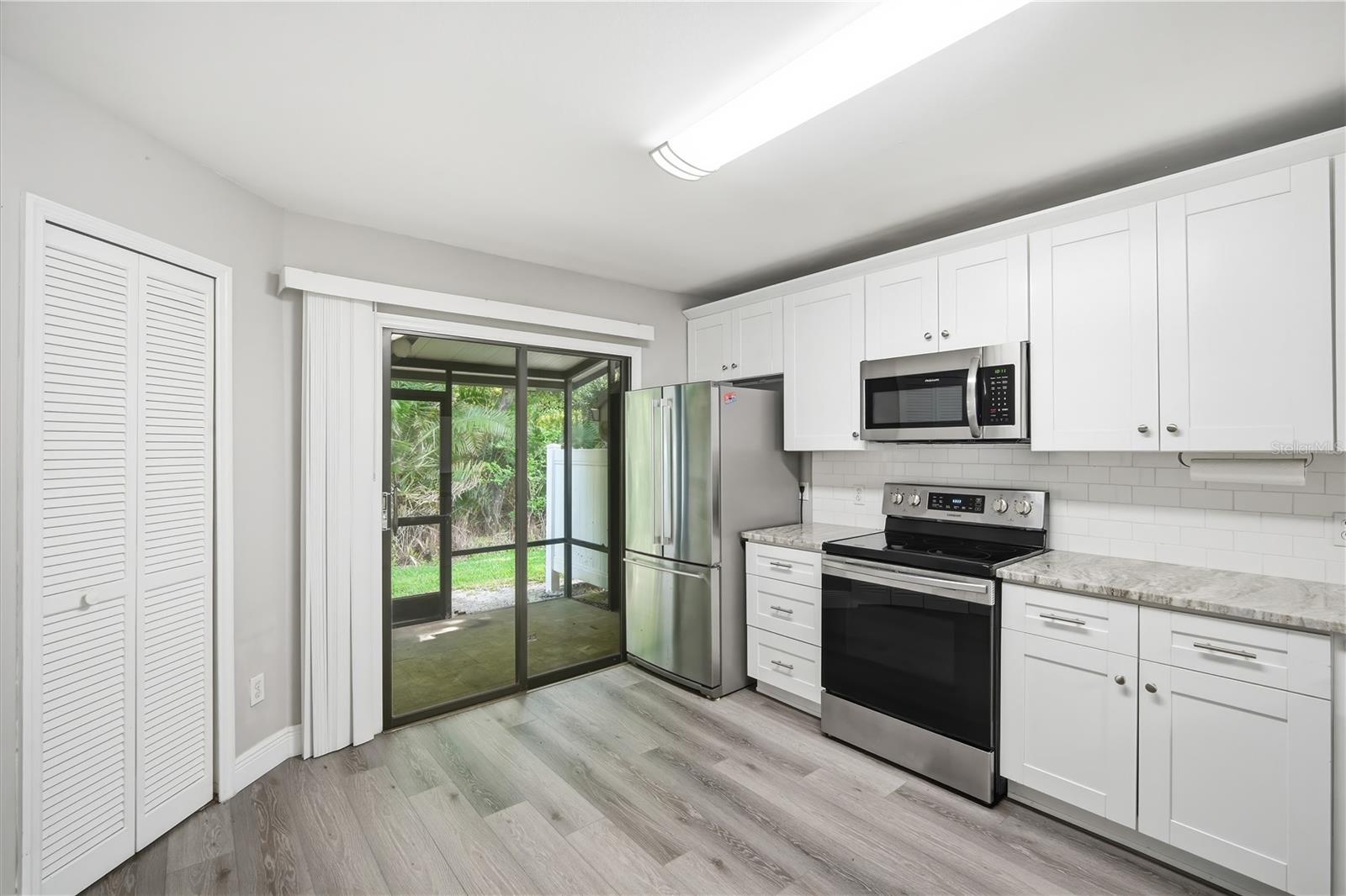 Image 7 of 29 For 5100 Burchette Road 604