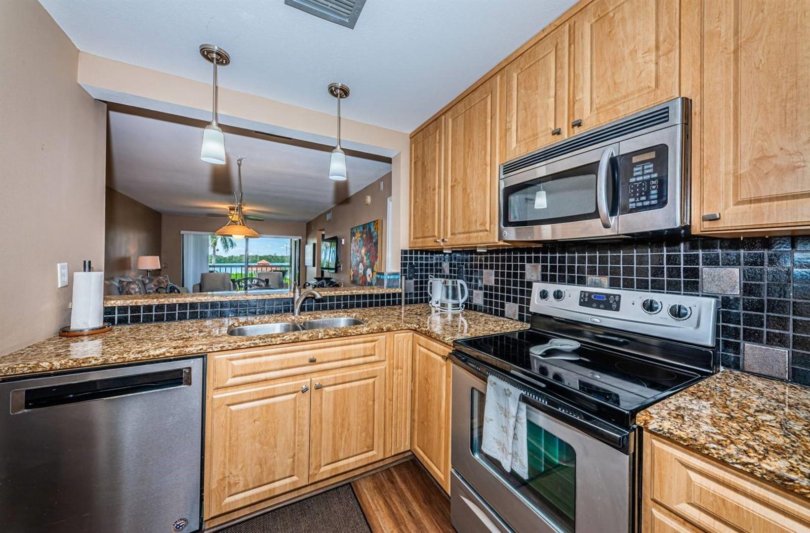 Image 4 of 15 For 6295 Bahia Del Mar Circle 204