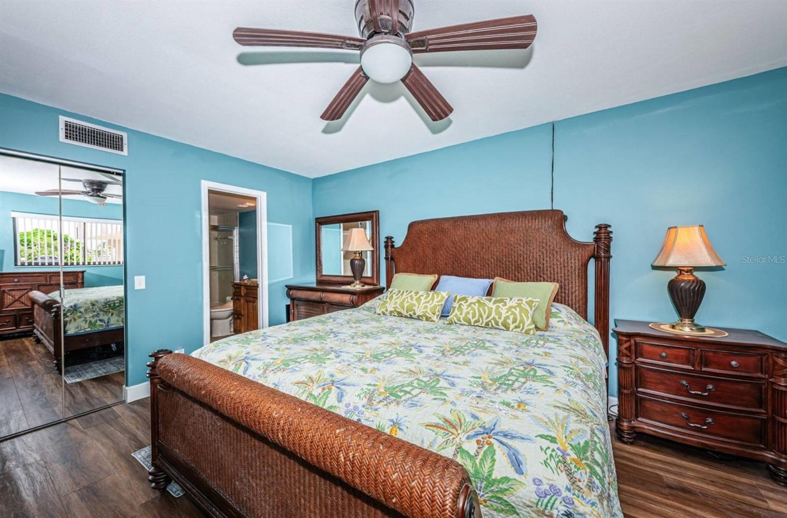 Image 7 of 15 For 6295 Bahia Del Mar Circle 204