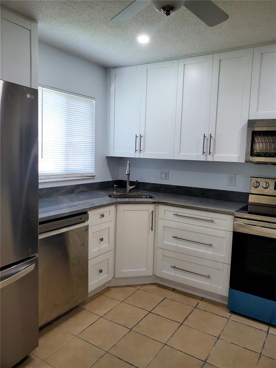 Image 11 of 53 For 1020 70th Street N