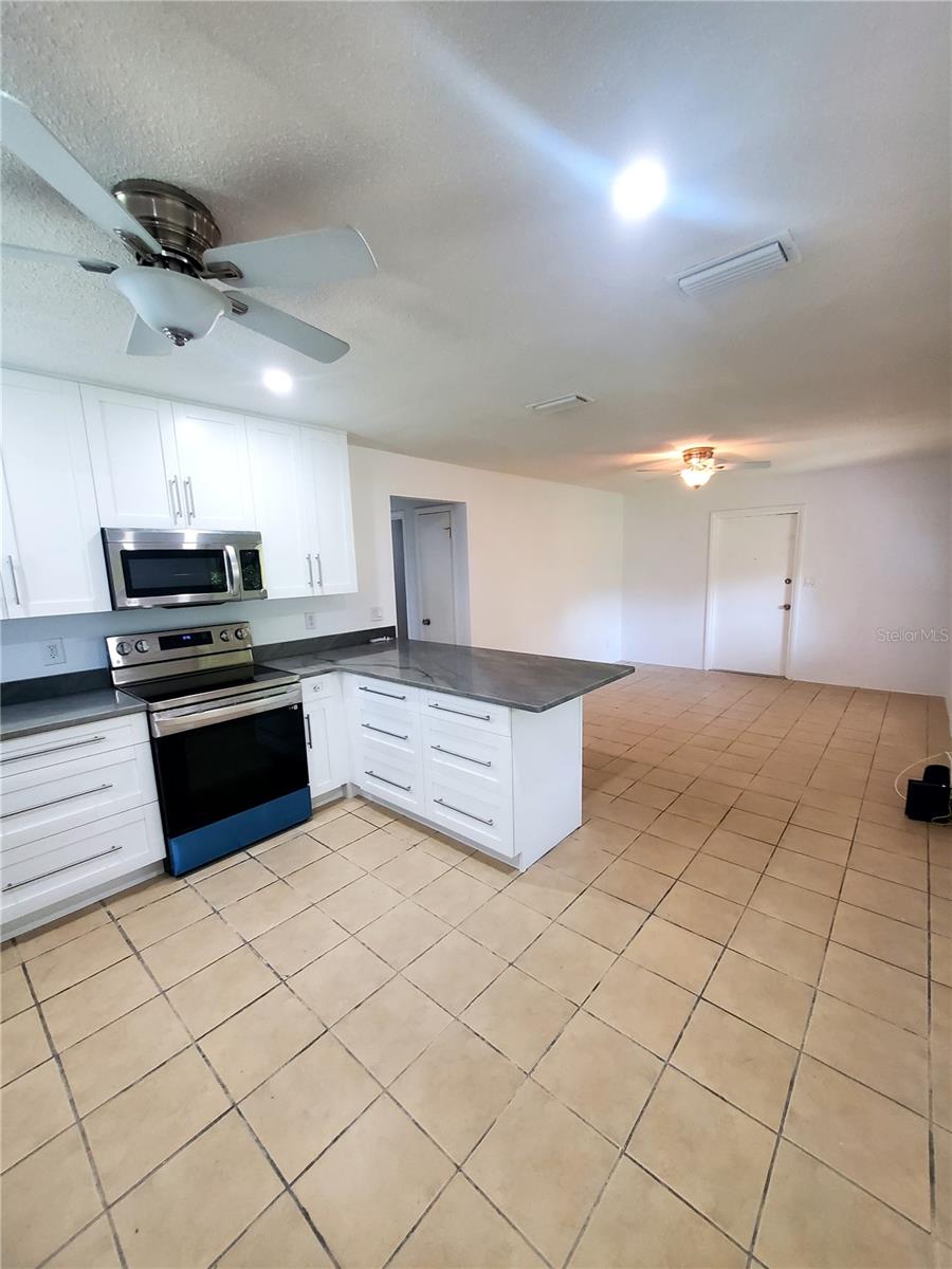 Image 18 of 53 For 1020 70th Street N