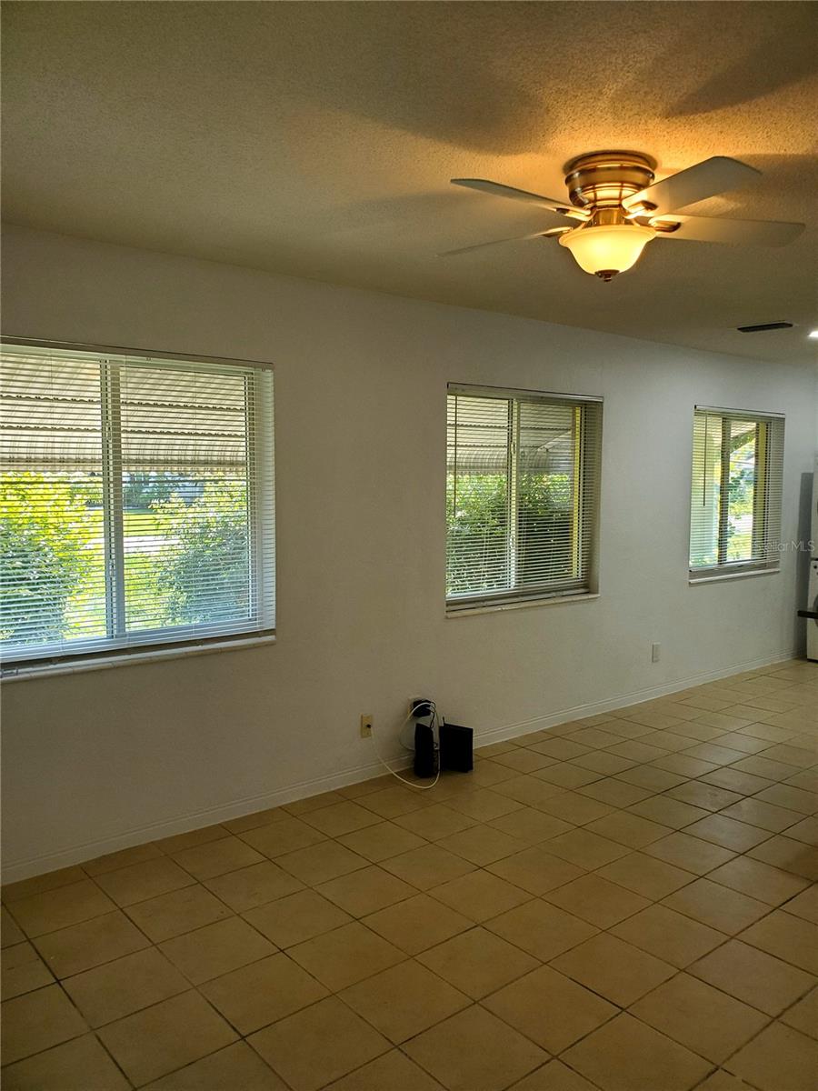 Image 27 of 53 For 1020 70th Street N