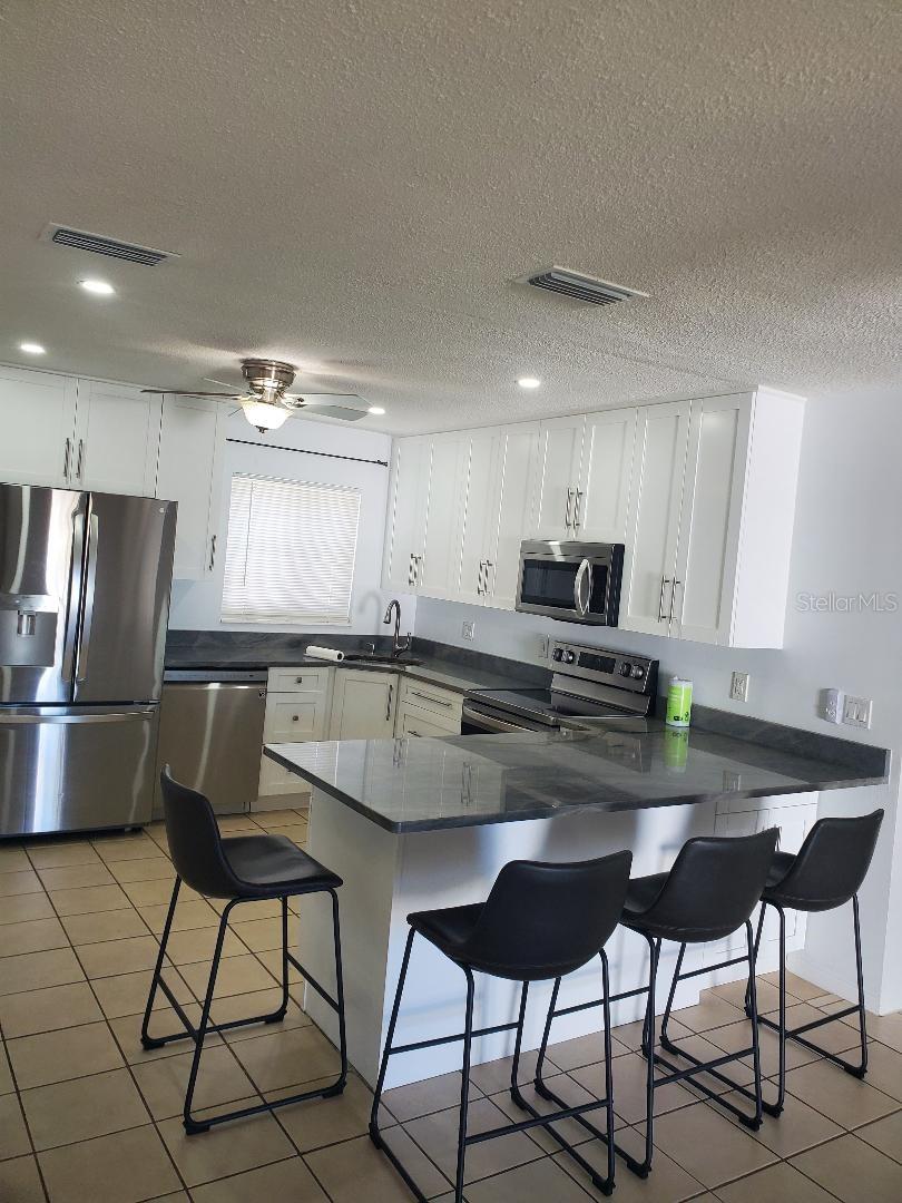 Image 6 of 53 For 1020 70th Street N