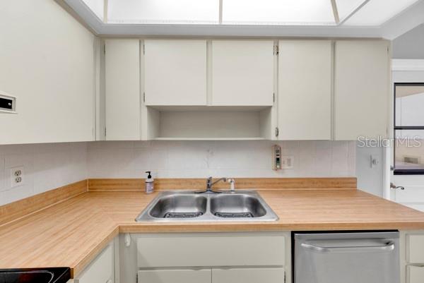 Image 17 of 39 For 2291 Shelly Drive D