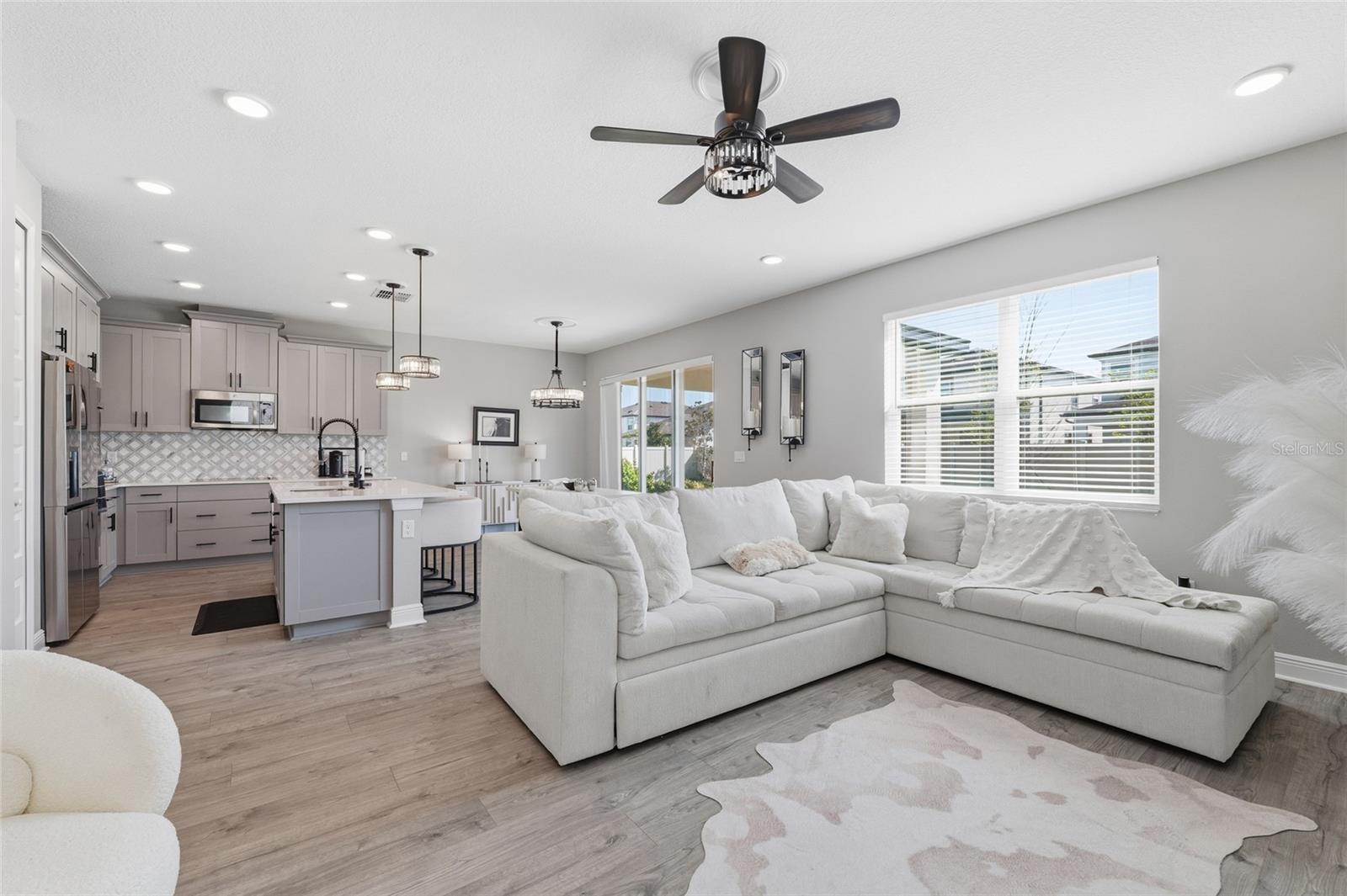 Image 11 of 49 For 7273 Notched Pine Bend