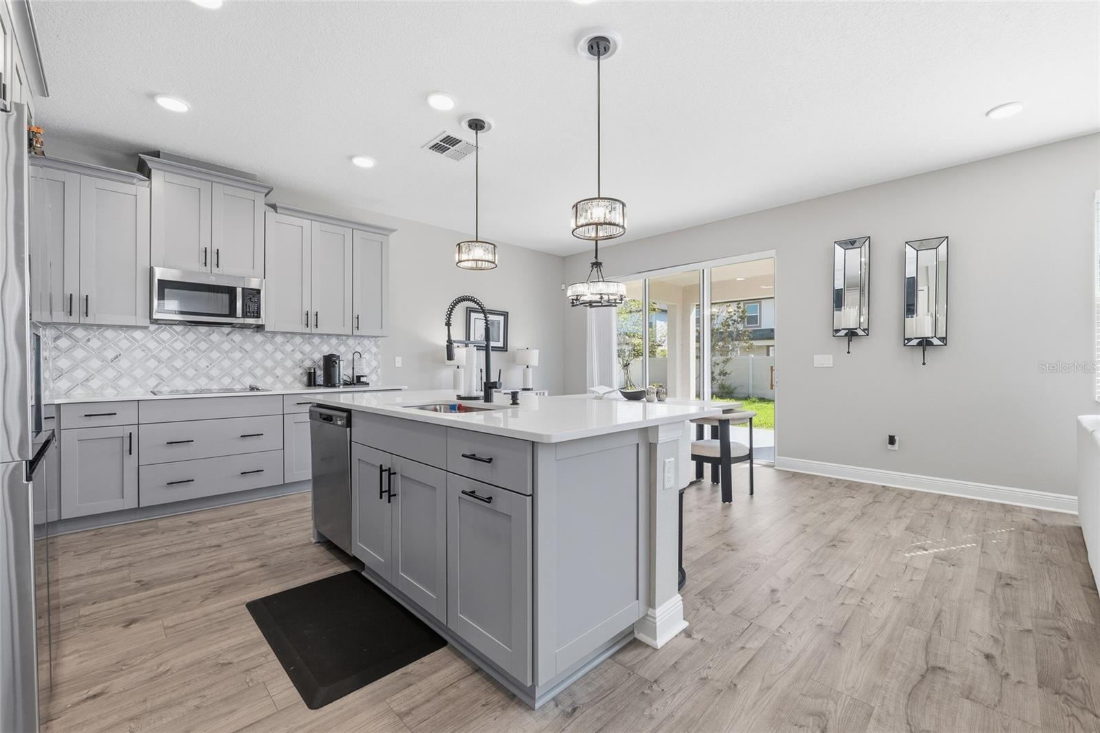 Image 12 of 49 For 7273 Notched Pine Bend