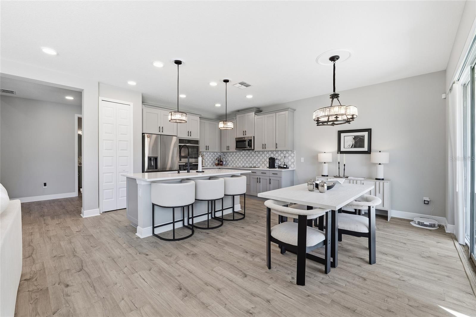 Image 14 of 49 For 7273 Notched Pine Bend