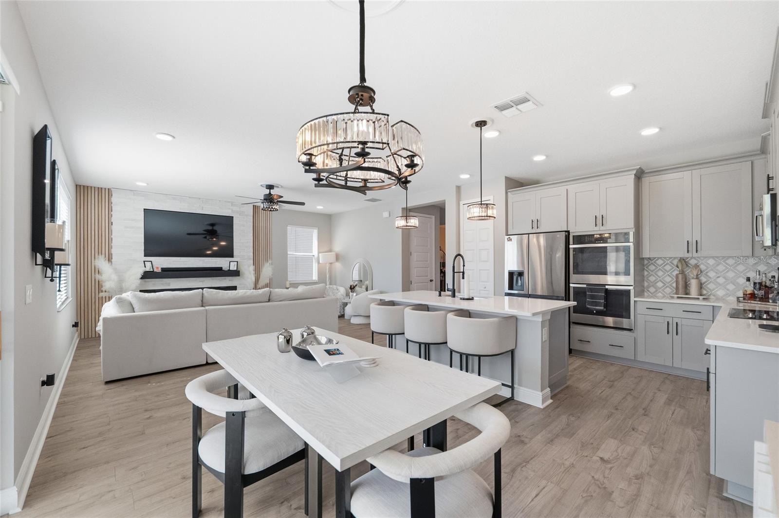 Image 17 of 49 For 7273 Notched Pine Bend