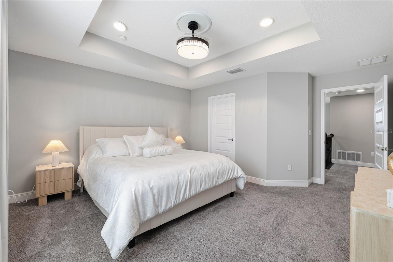 Image 20 of 49 For 7273 Notched Pine Bend