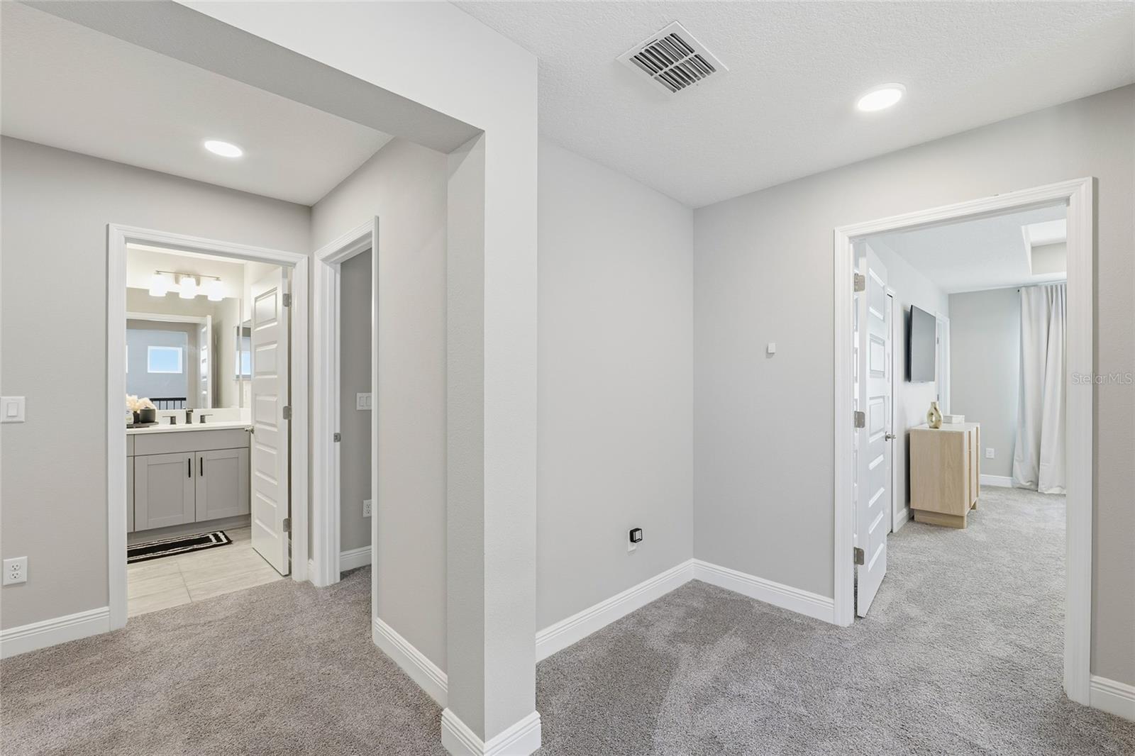 Image 26 of 49 For 7273 Notched Pine Bend