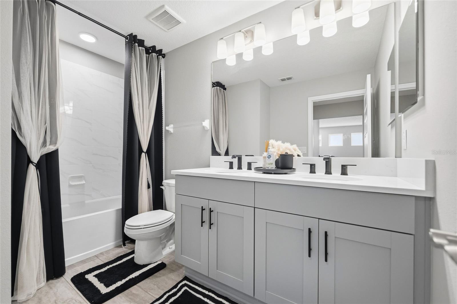 Image 28 of 49 For 7273 Notched Pine Bend