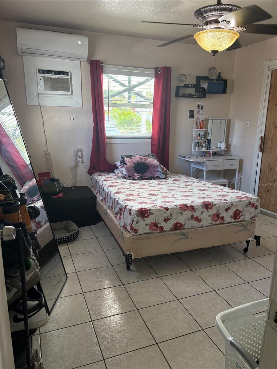 Image 23 of 29 For 4540 Jean Street