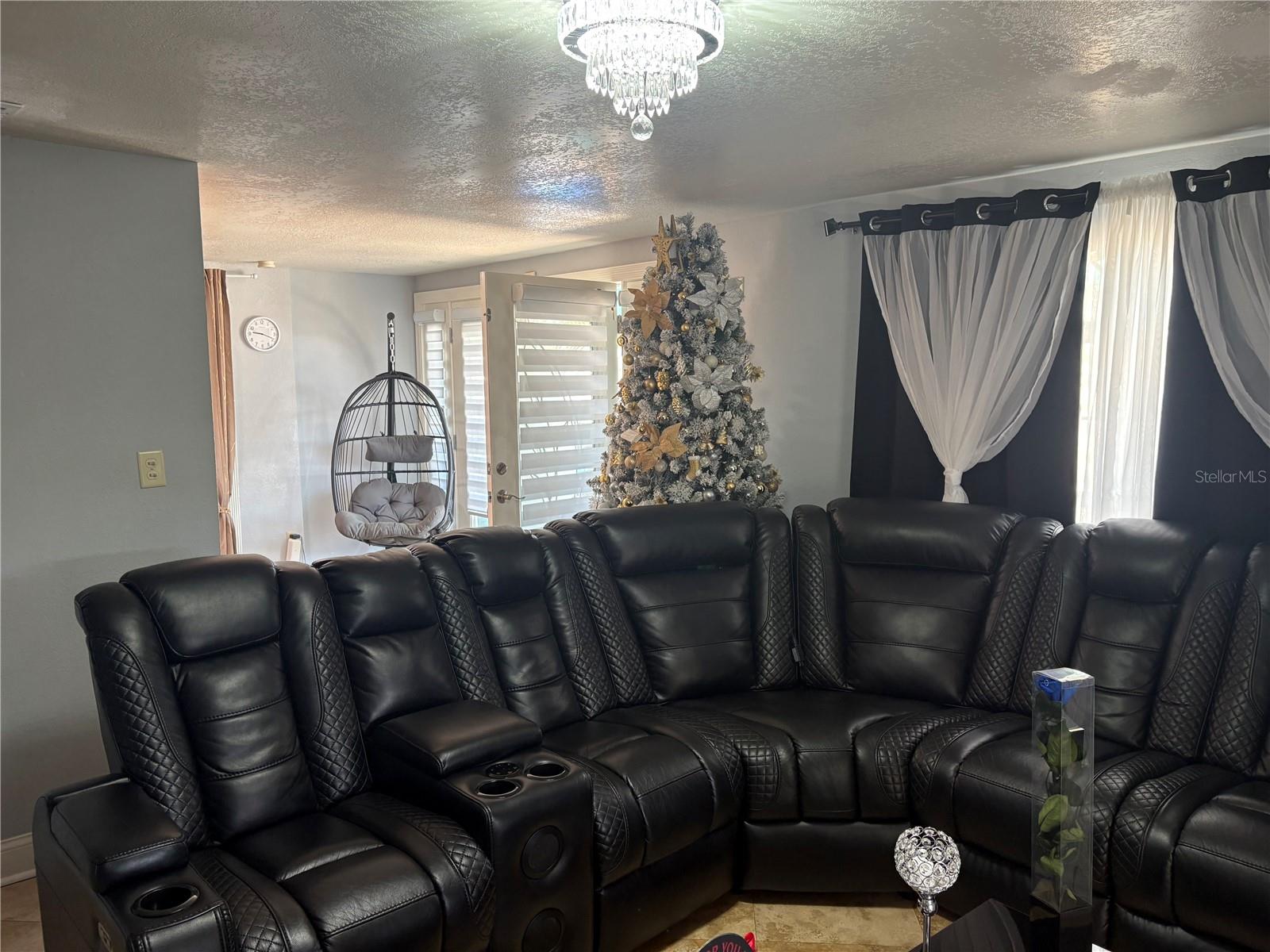 Image 5 of 29 For 4540 Jean Street