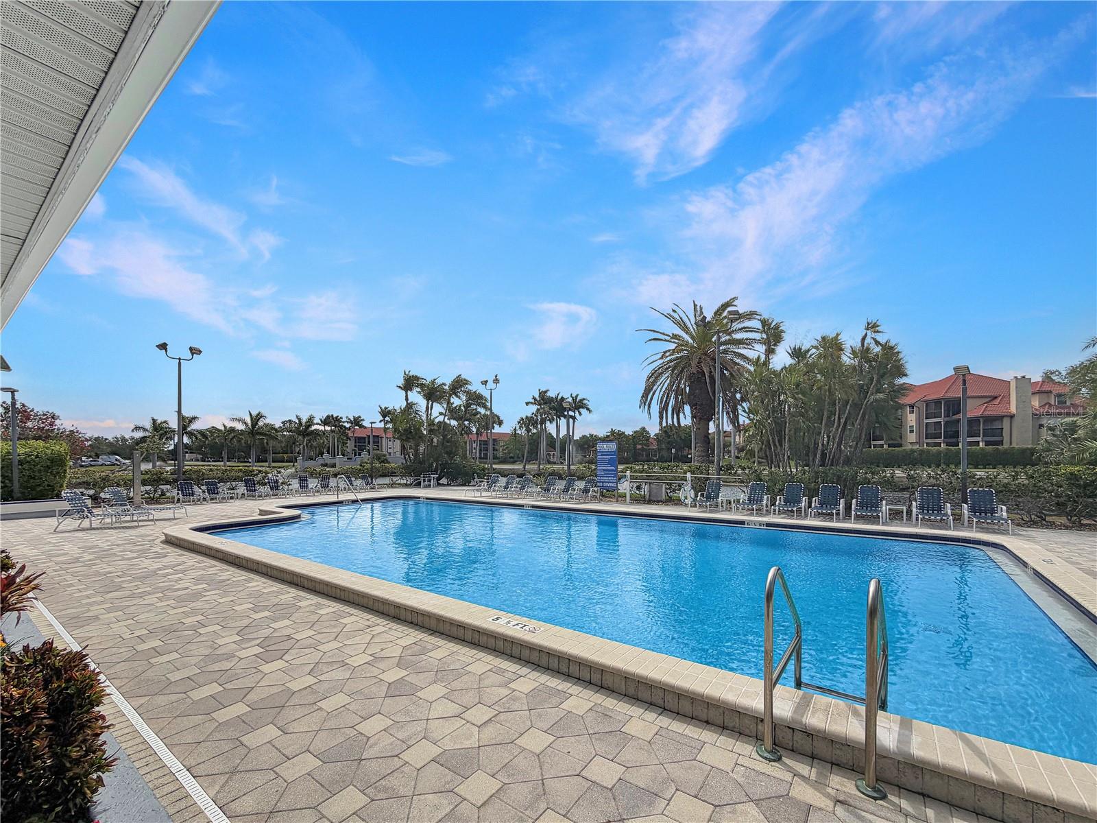 Image 29 of 30 For 2333 Feather Sound Drive C206