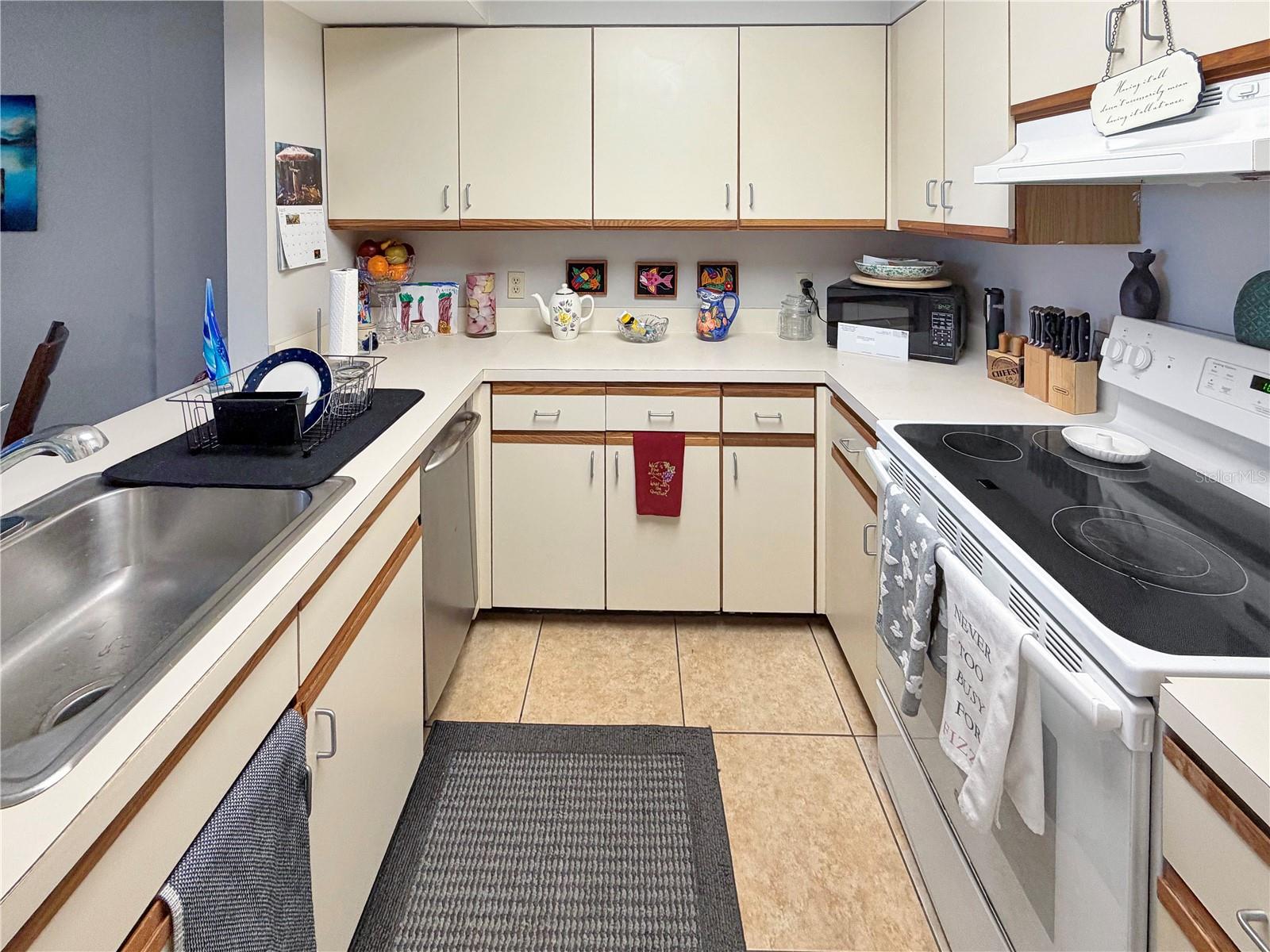 Image 7 of 30 For 2333 Feather Sound Drive C206