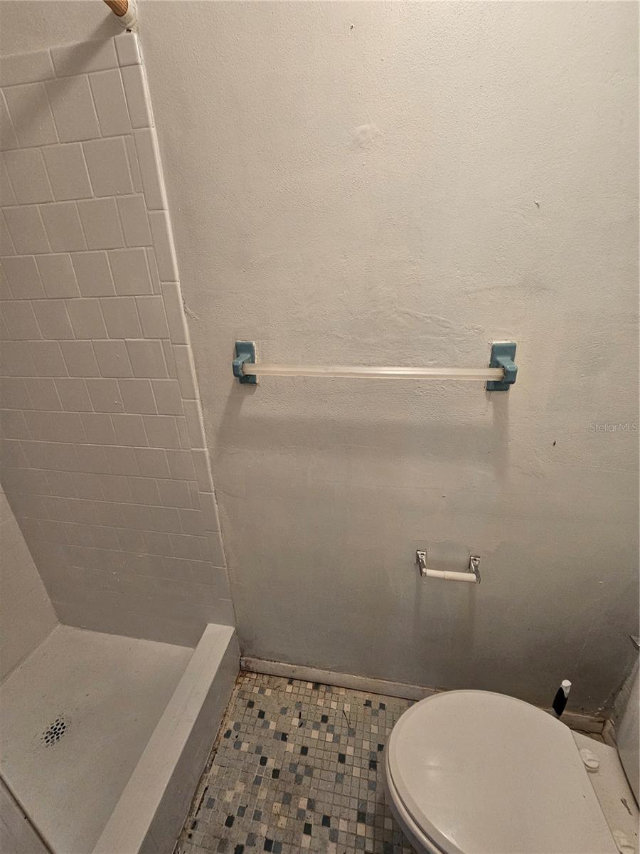 Image 15 of 20 For 15812 Sea Pines Drive