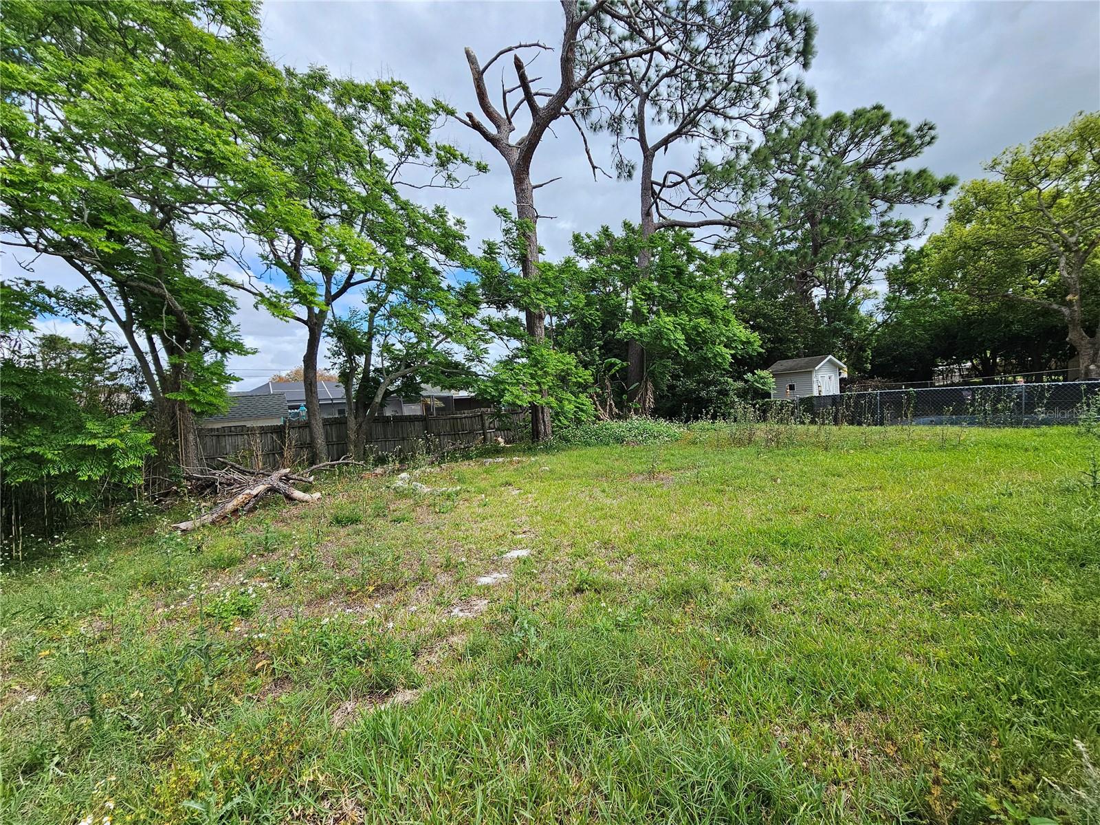 Image 19 of 20 For 15812 Sea Pines Drive