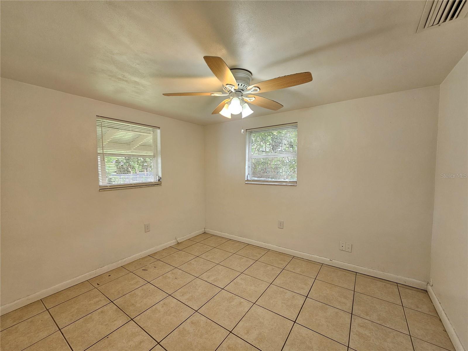 Image 9 of 20 For 15812 Sea Pines Drive