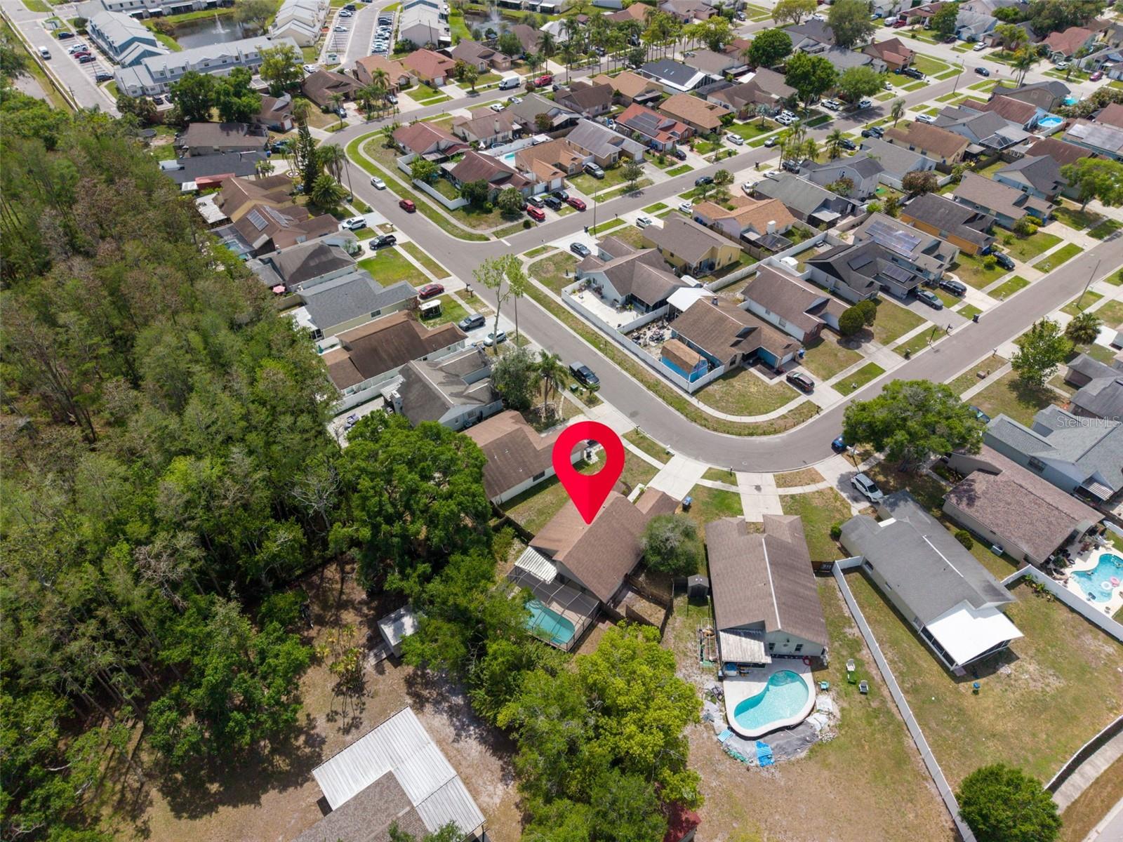 Listing photo id 40 for 5341 Southwick Drive