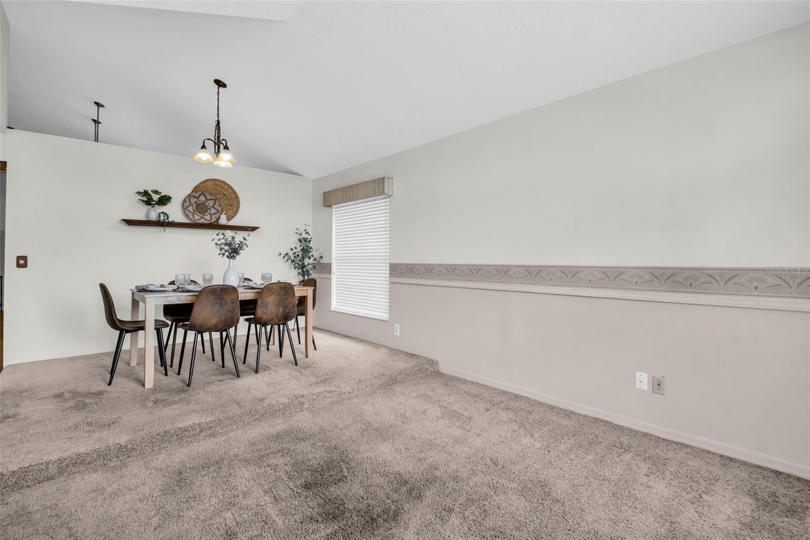 Listing photo id 6 for 5341 Southwick Drive