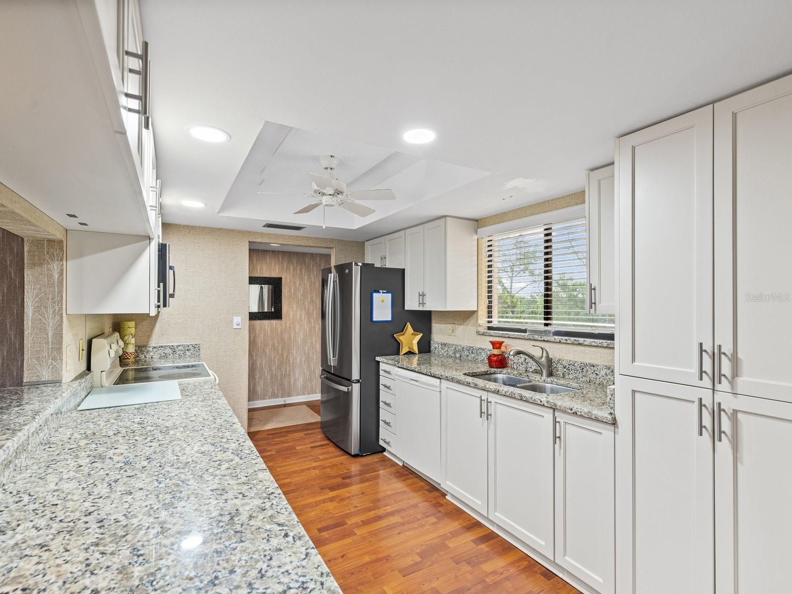 Image 11 of 54 For 3078 Eastland Boulevard 309