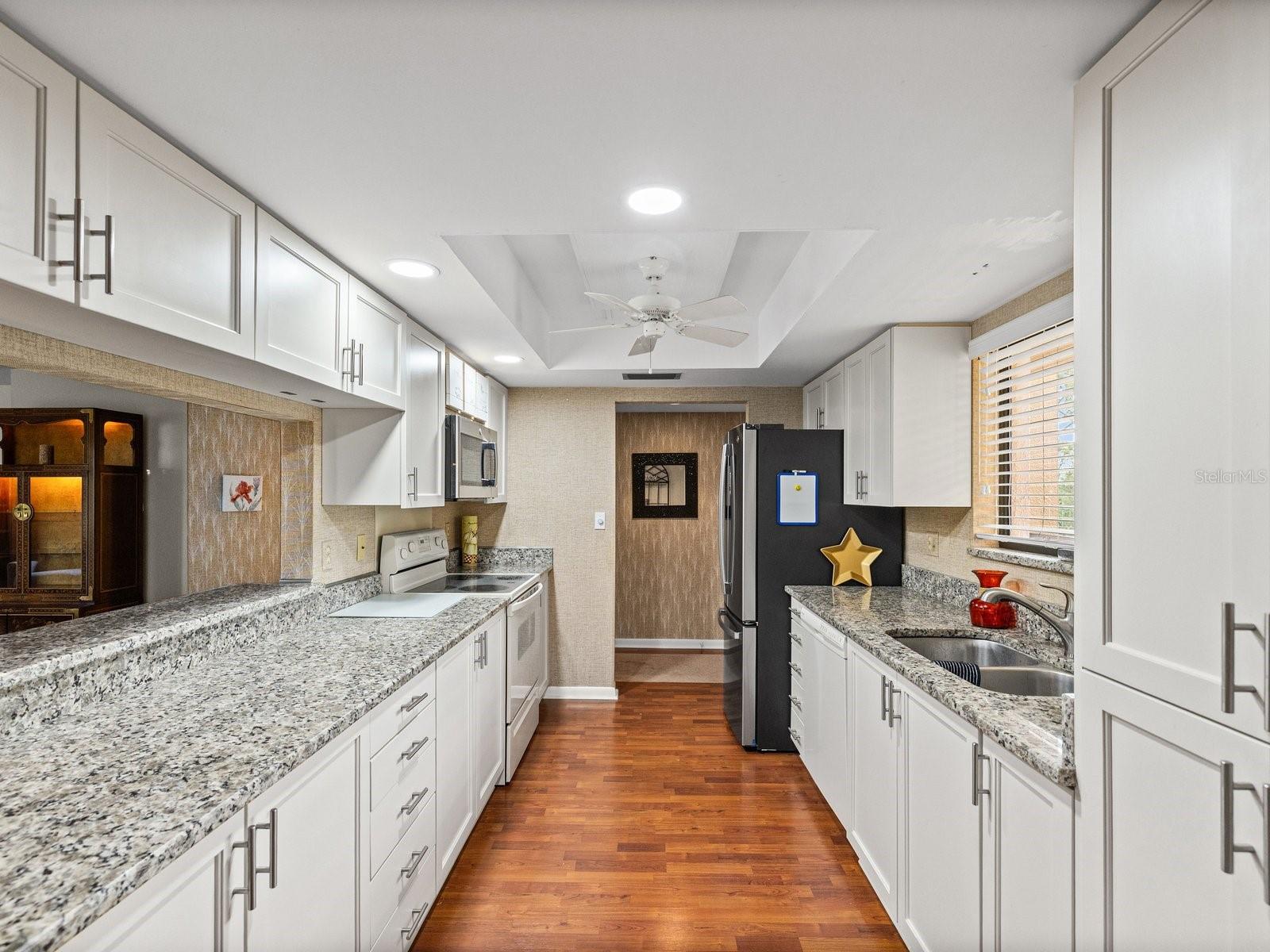 Image 12 of 54 For 3078 Eastland Boulevard 309