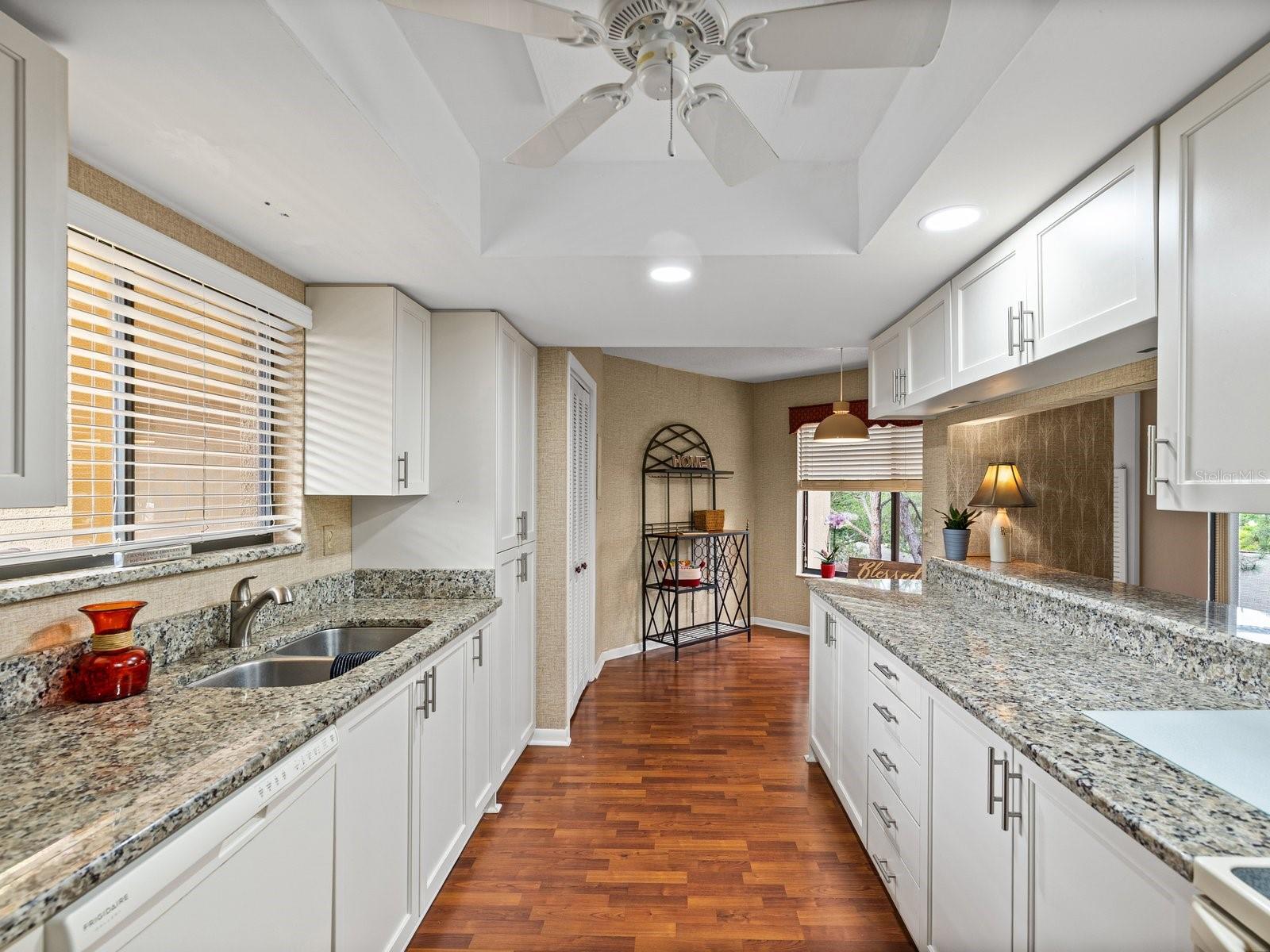 Image 9 of 54 For 3078 Eastland Boulevard 309