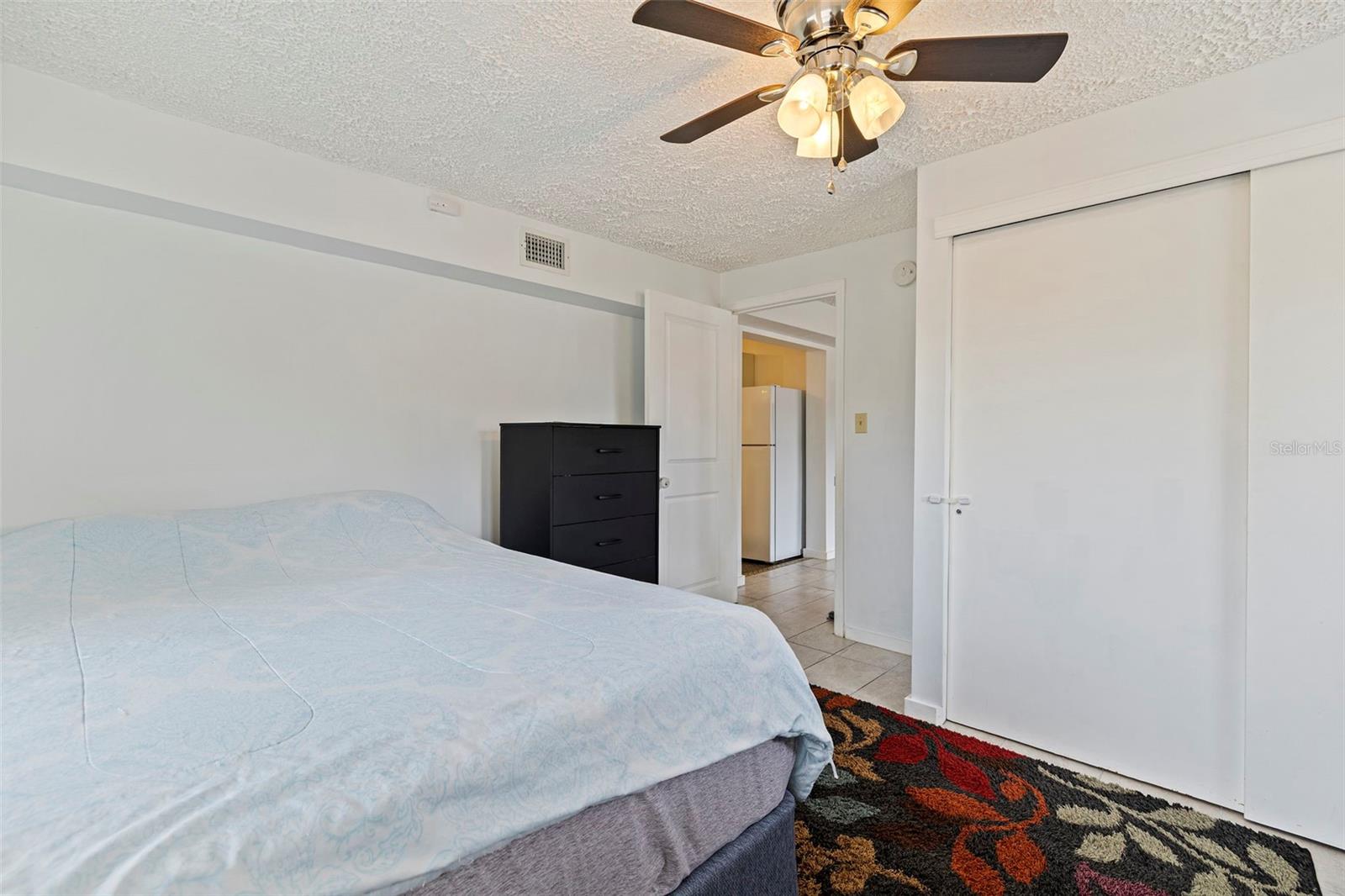 Listing photo id 10 for 10356 111th Avenue