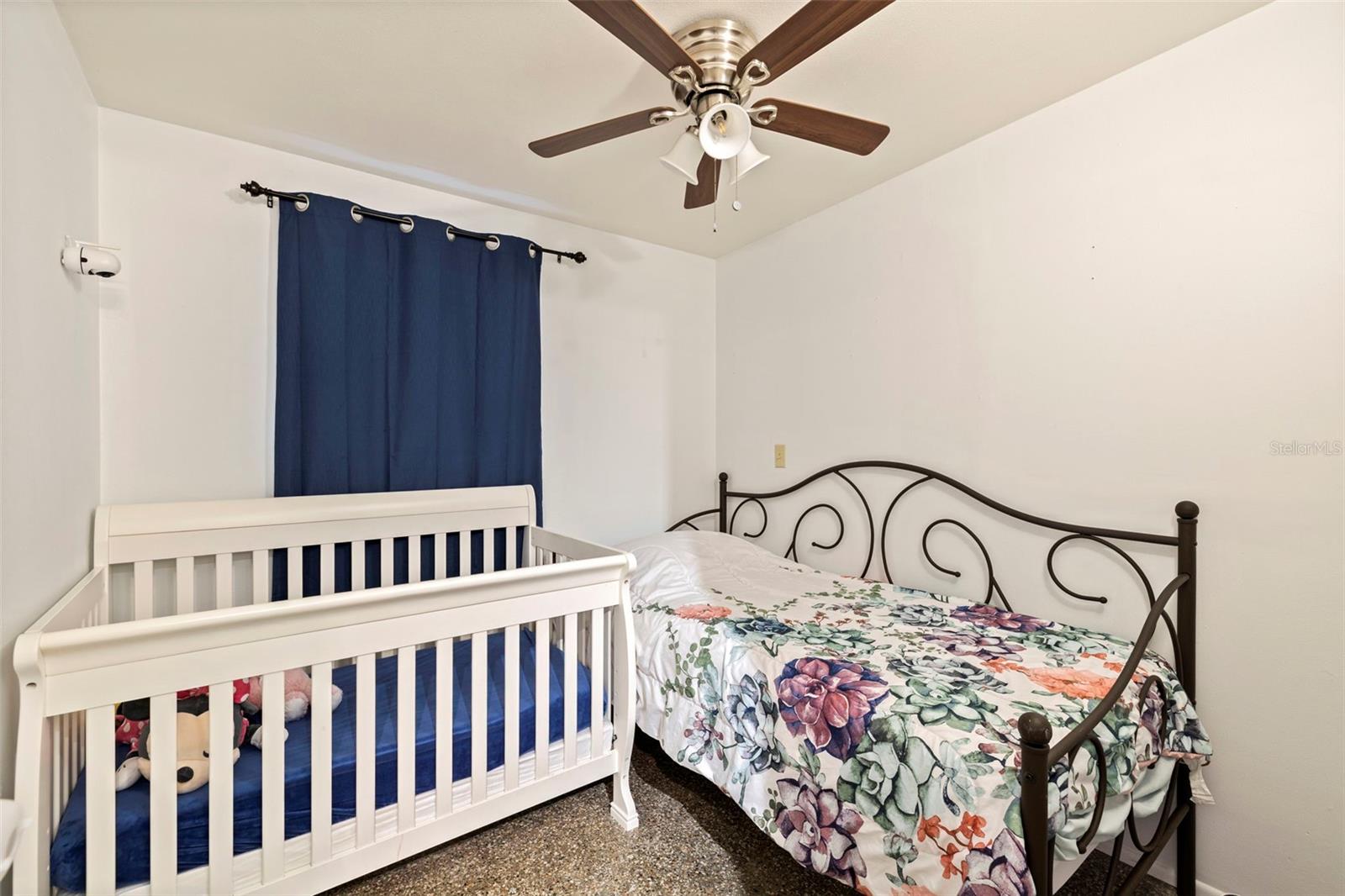 Listing photo id 14 for 10356 111th Avenue